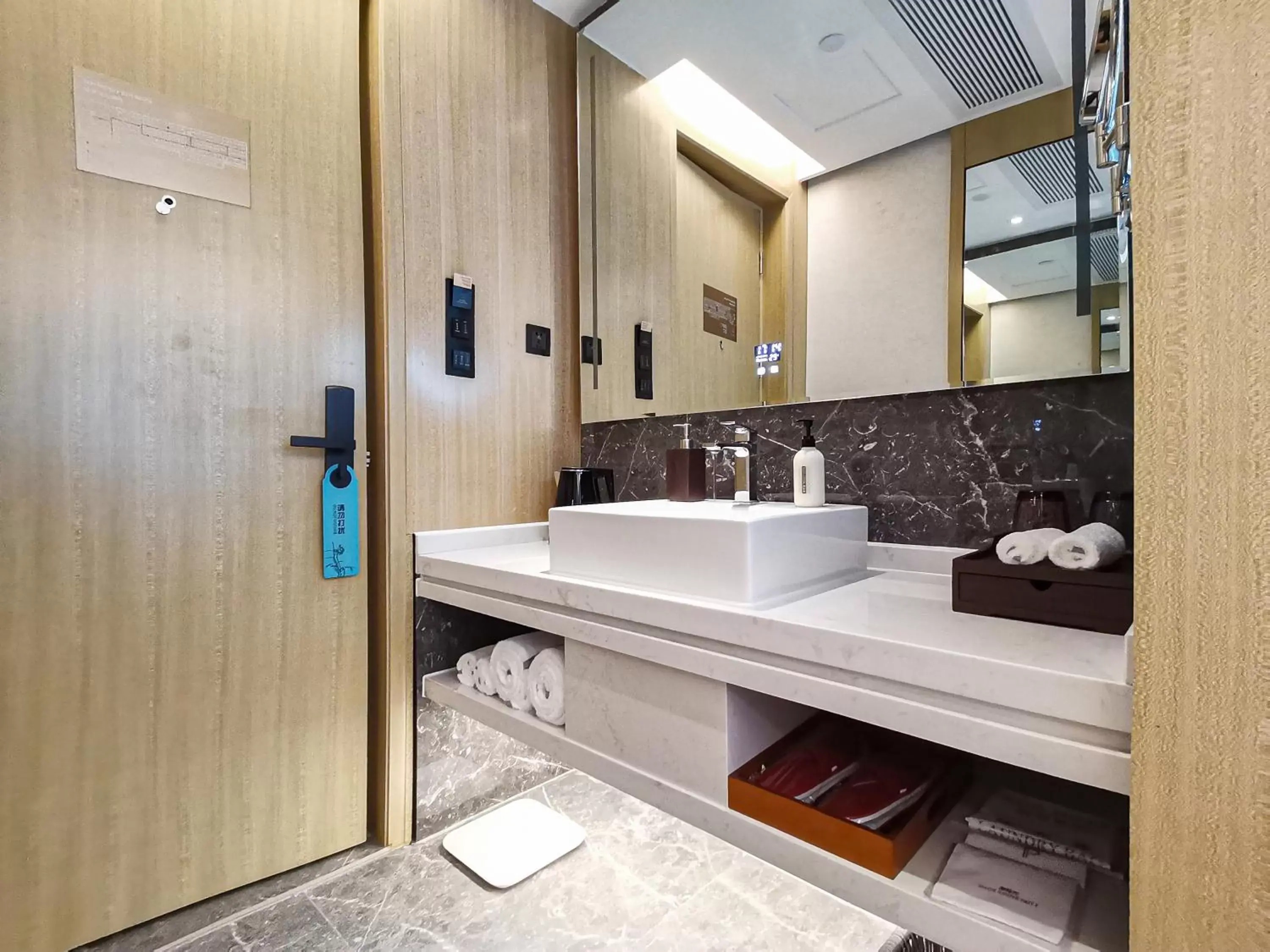 Superior King Room in Paco Hotel BeiJing Road Metro Guangzhou Superior King Room in Paco Hotel BeiJing Road Metro Guangzhou