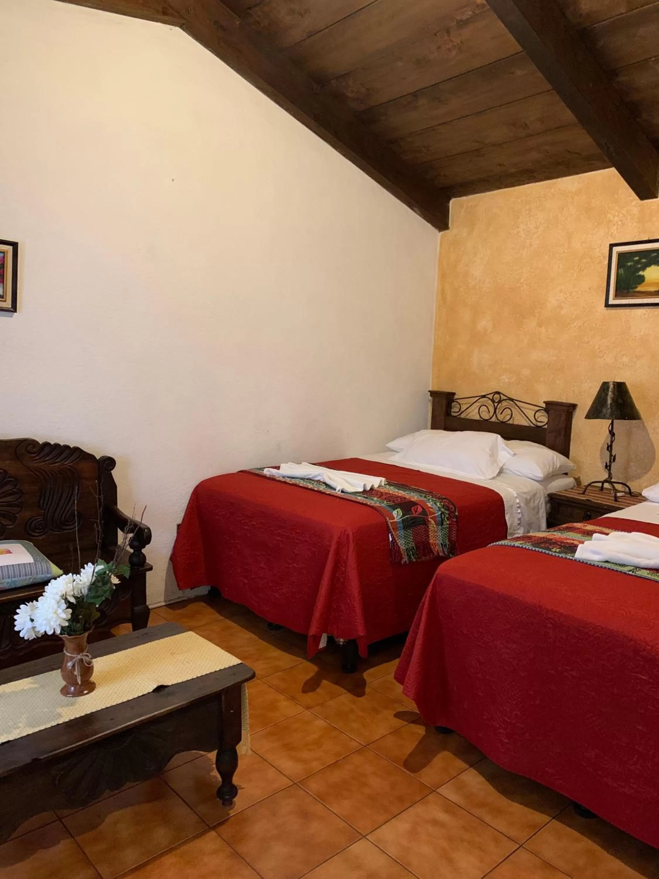 Quadruple Room with Private Bathroom in Hotel Casa Anturio