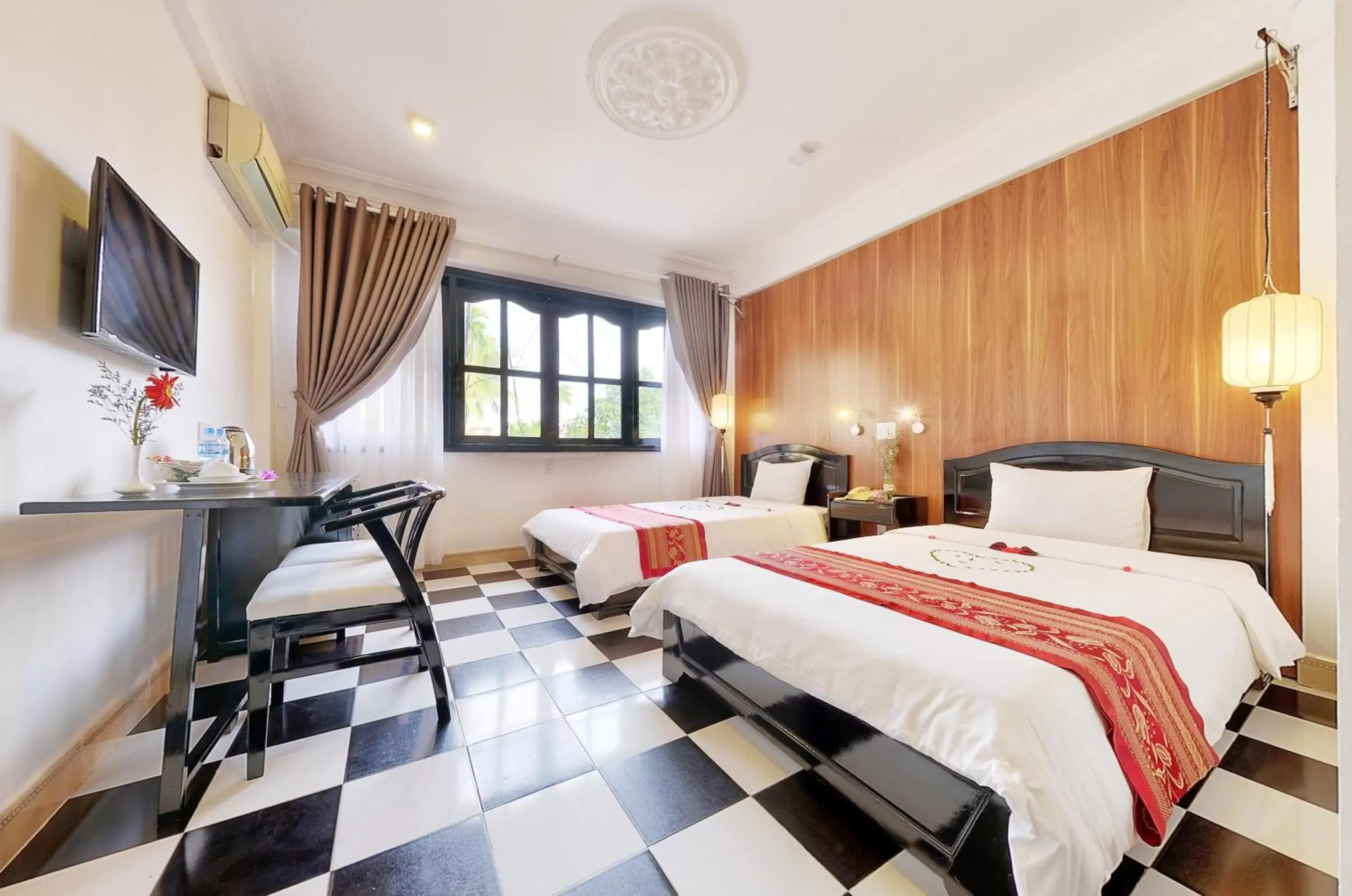 Superior Double or Twin Room in Hai Yen Hotel Superior Double or Twin Room in Hai Yen Hotel