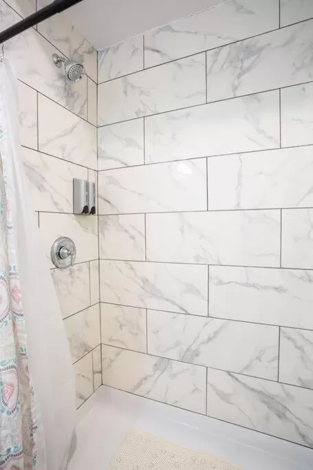 Bathroom in Cute Studio With Large Balcony and Great Park View