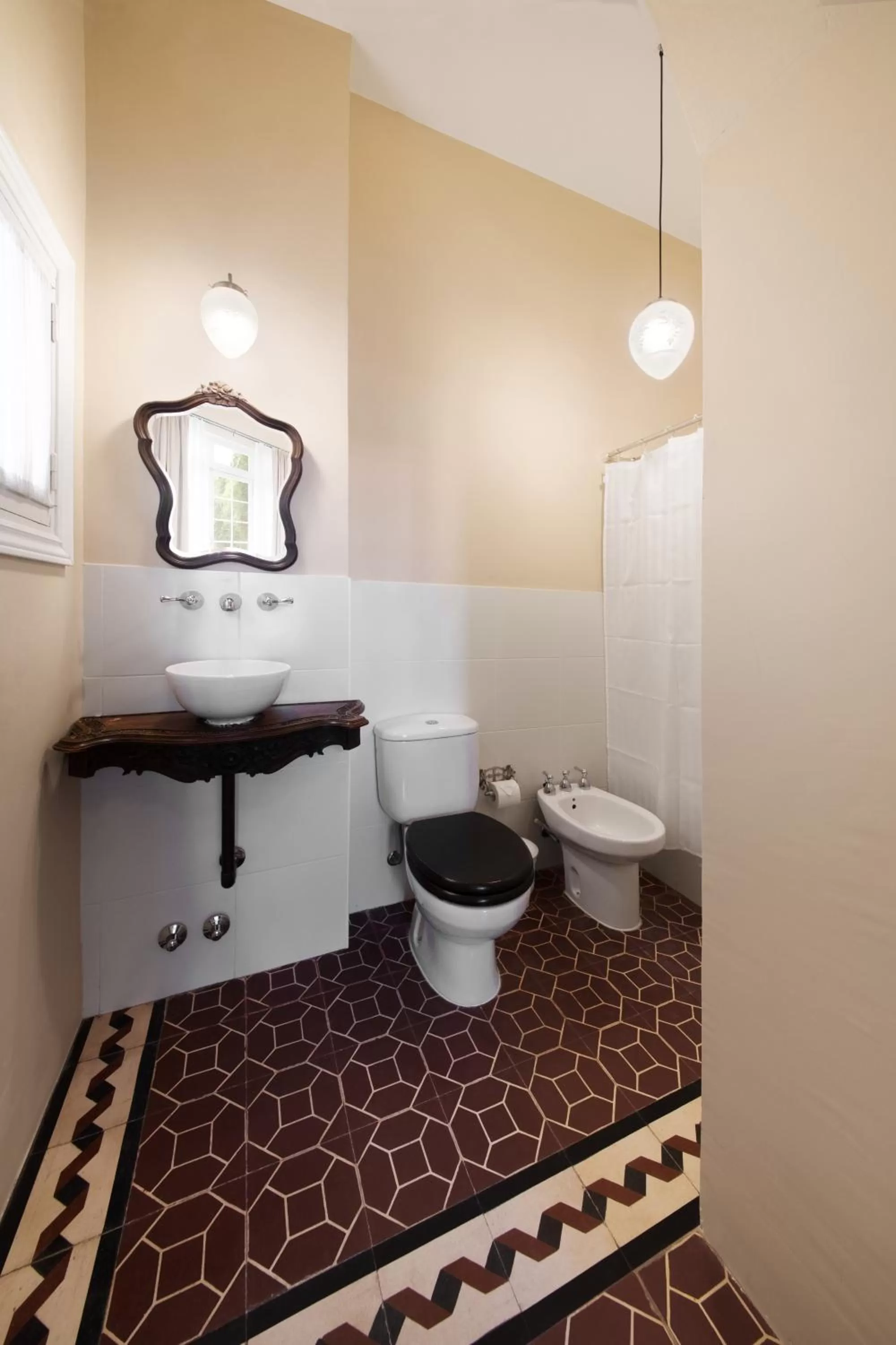 Bathroom in Hotel del Casco