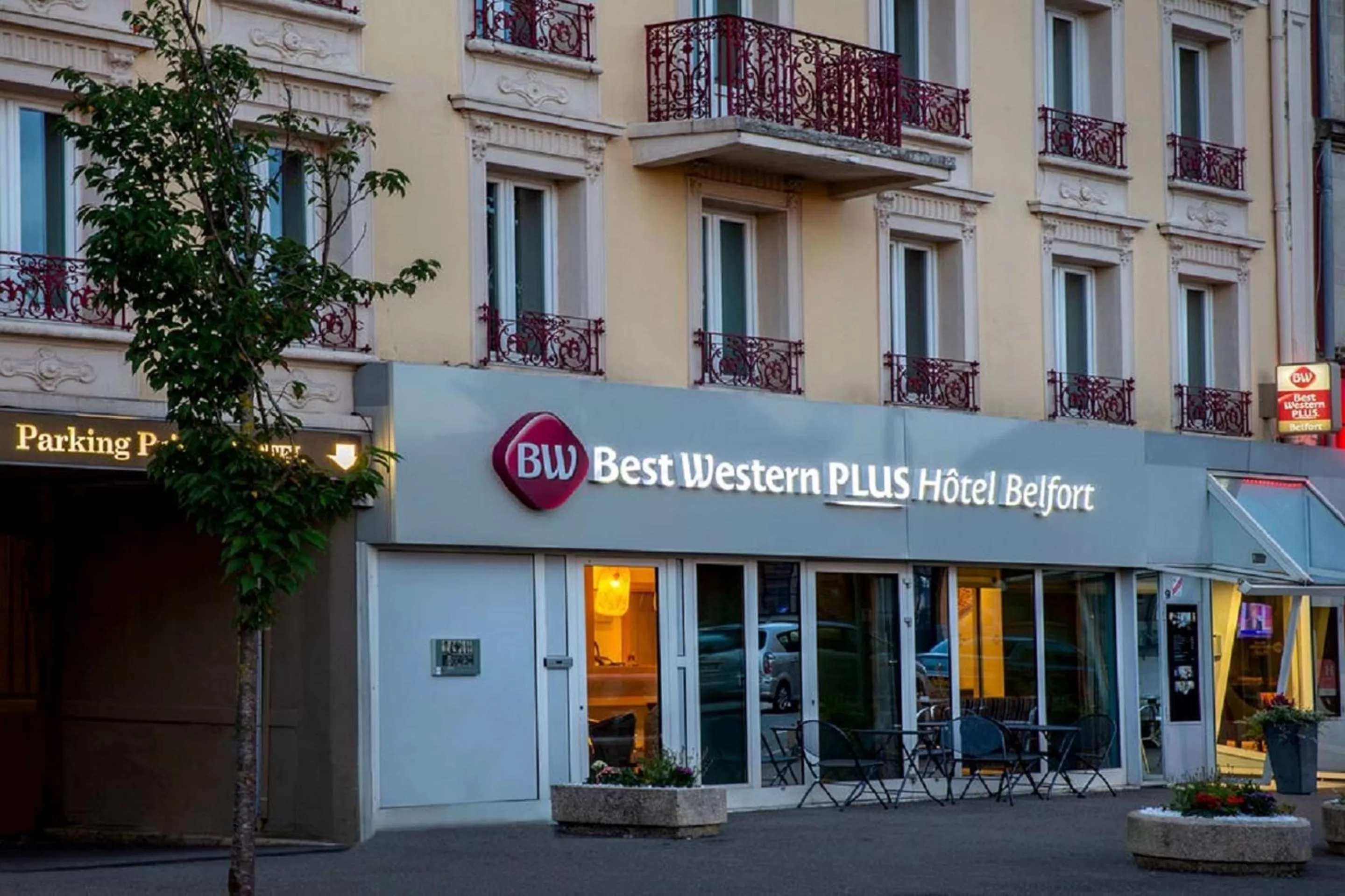 Property building in Best Western Plus Hôtel Belfort Centre Gare