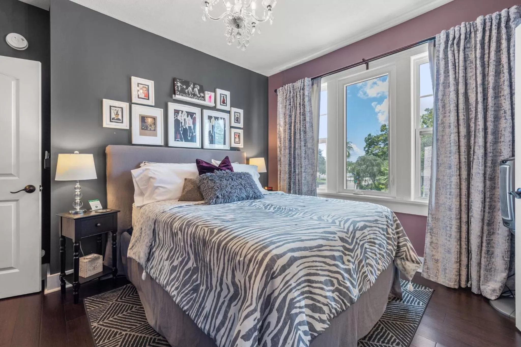 Bedroom, Bed in The Kenwood Gables Boutique B&B