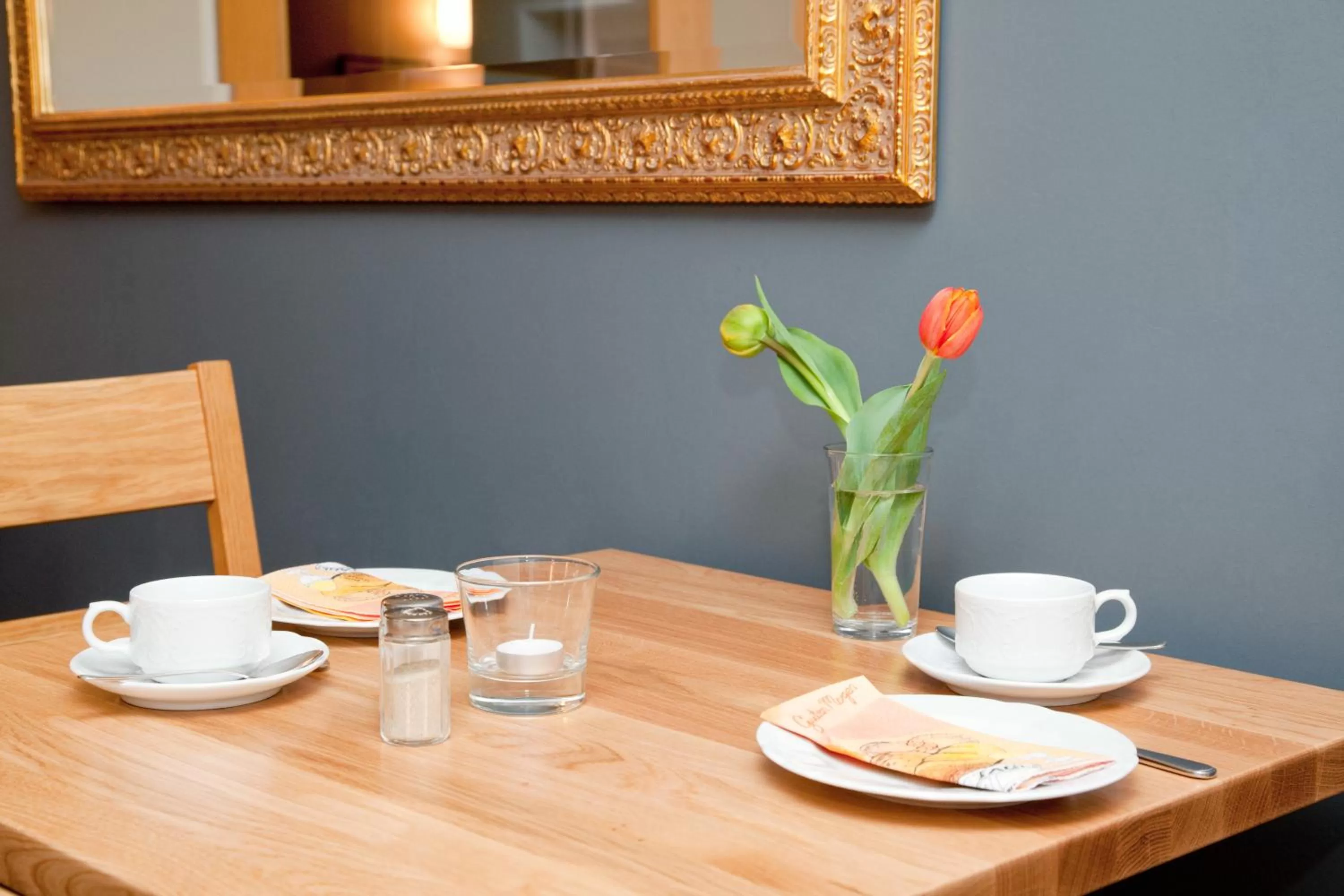 Food and drinks, Dining Area in Hotel Garni Getreuer Eckart