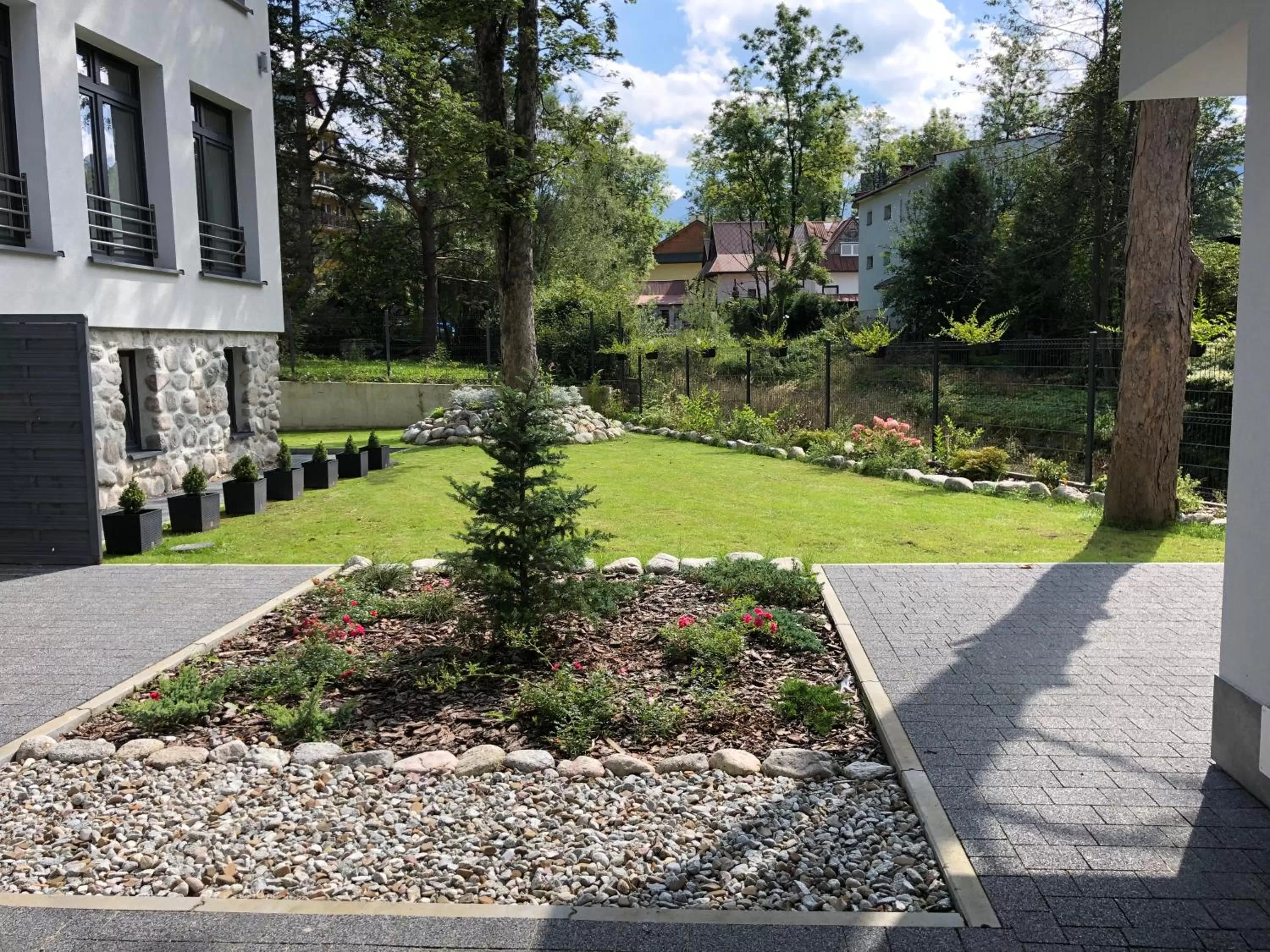 Property building, Garden in Jagiellońska Residence