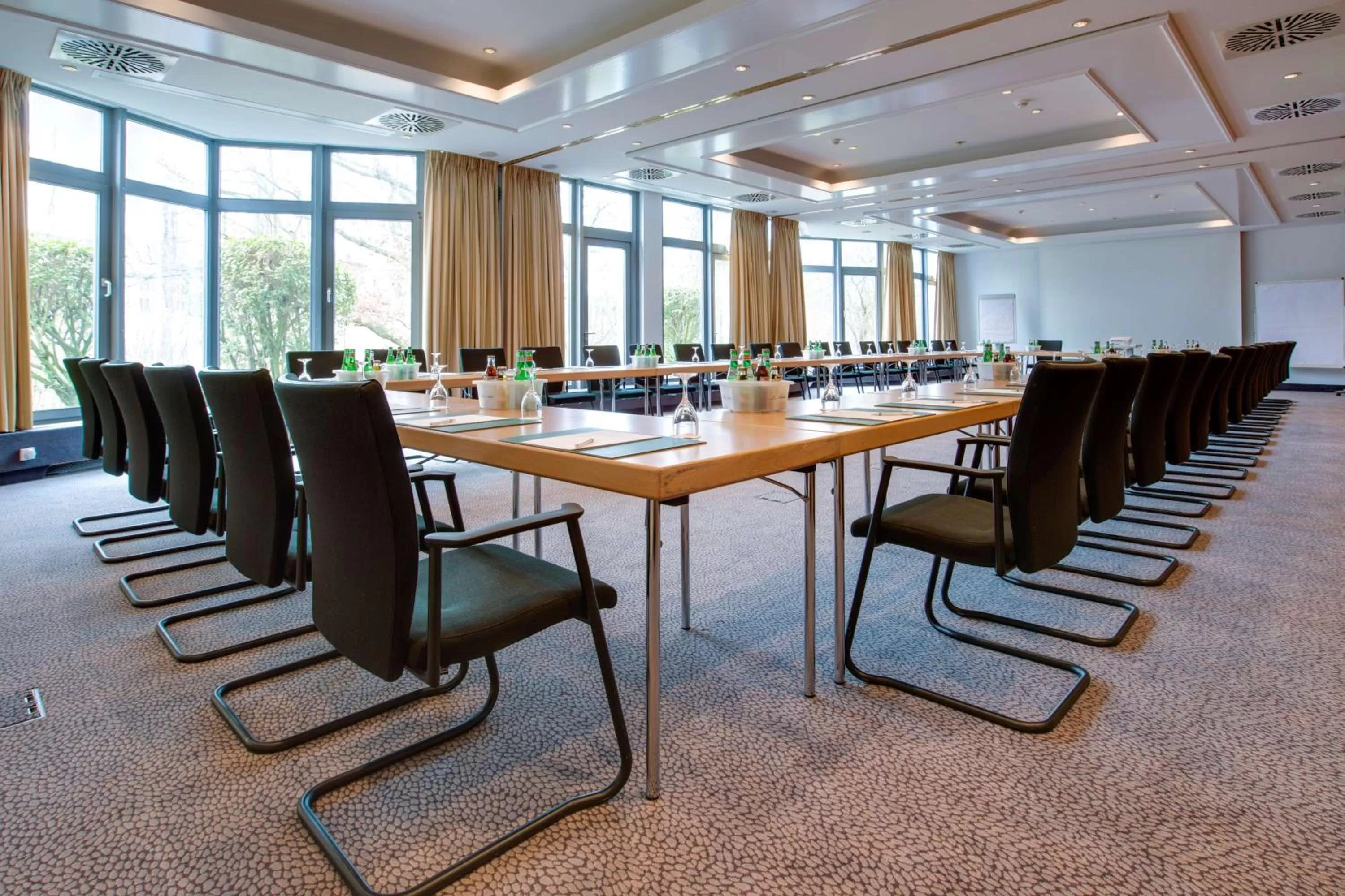 Meeting/conference room in Park Inn by Radisson Lübeck