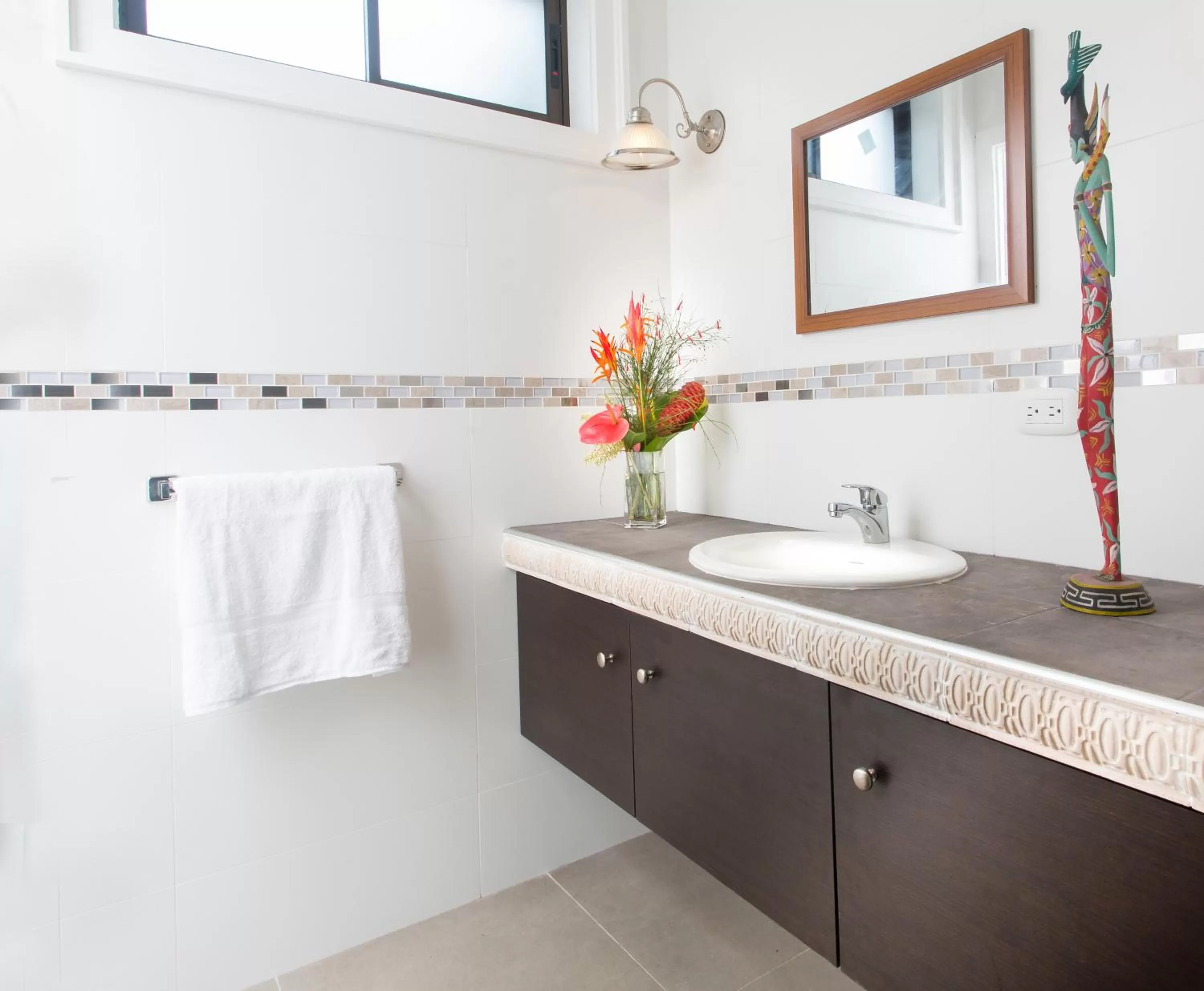 Bathroom in Airport Costa Rica B&B