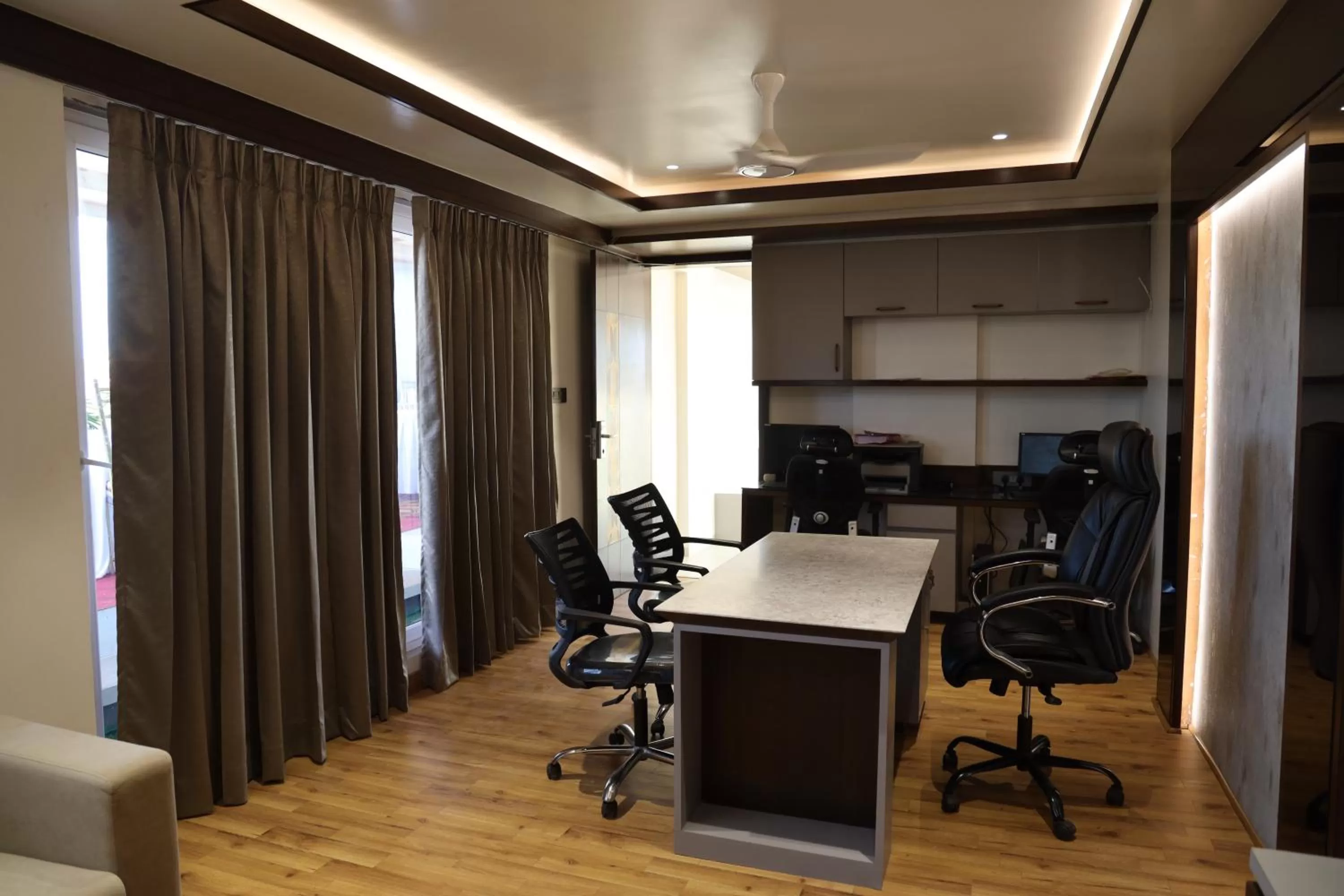 Business facilities, Kitchen/Kitchenette in Blisss Hotel Kolhapur