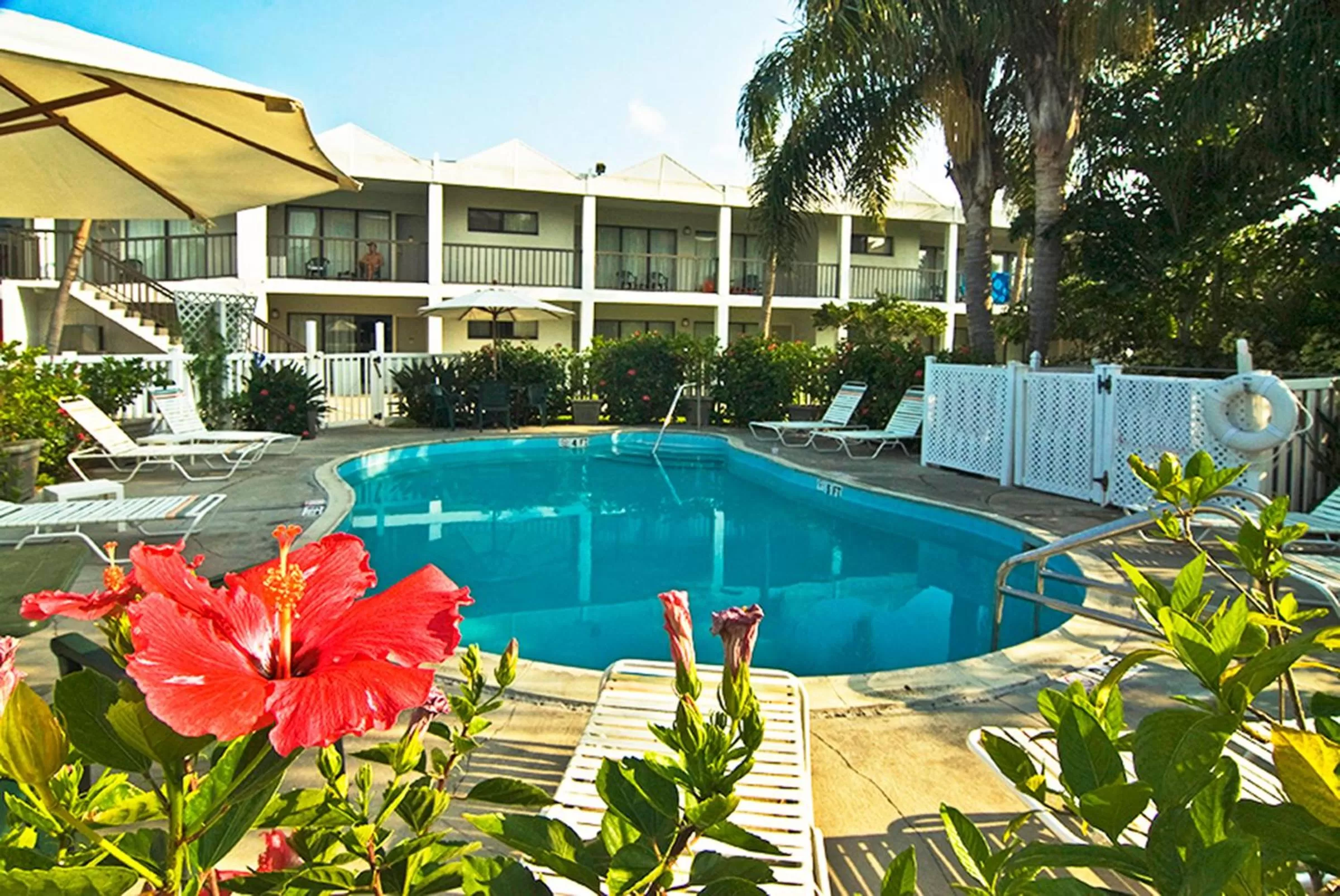 Facade/entrance in The Beachcomber St. Pete Beach Resort & Hotel