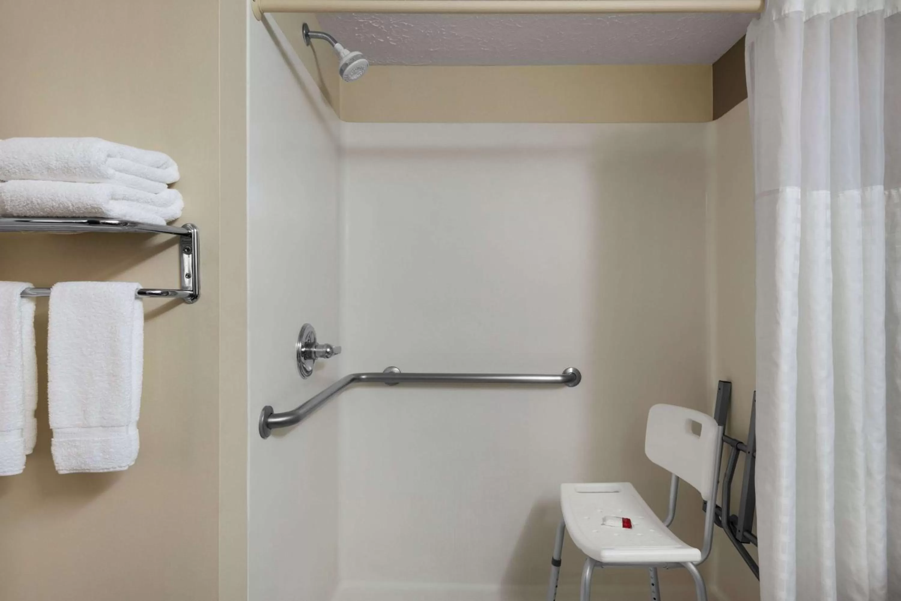 Photo of the whole room in Baymont by Wyndham Belleville Airport Area Free Airport Shuttle