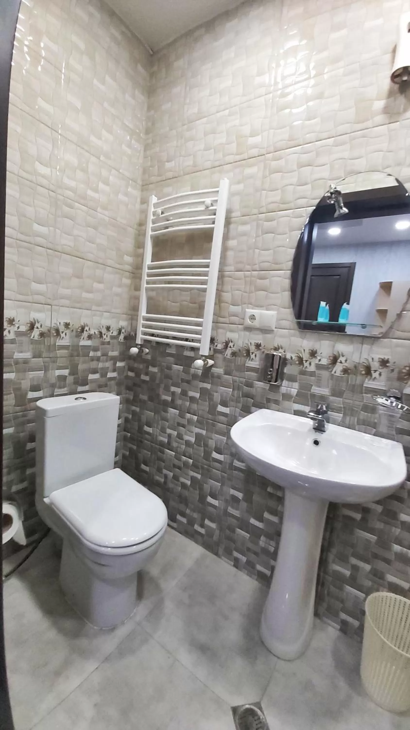 Bathroom in Gamarjoba Hotel