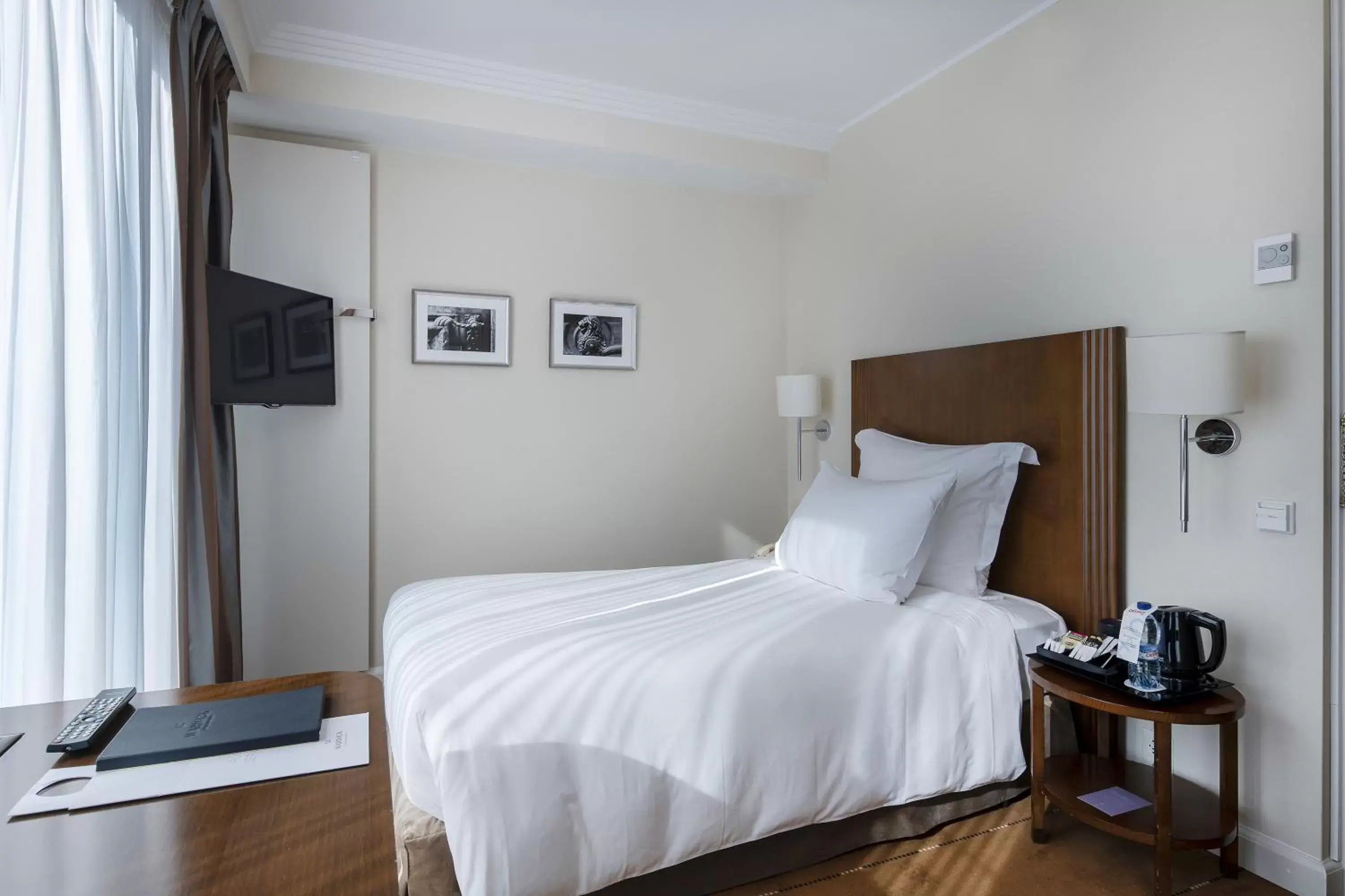 Single Room in Warwick Geneva Single Room in Warwick Geneva