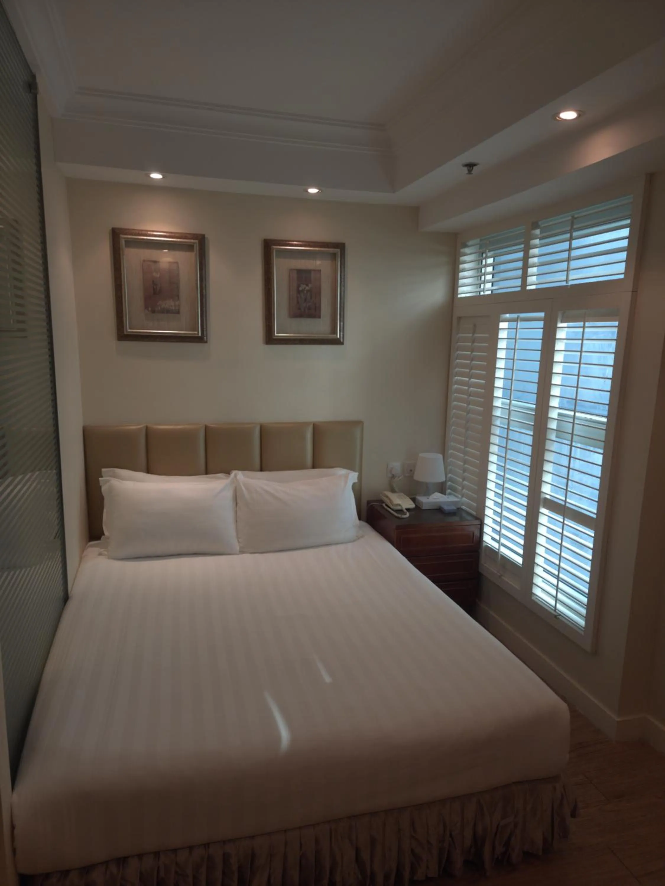 Bedroom, Bed in Mingle At The Eden