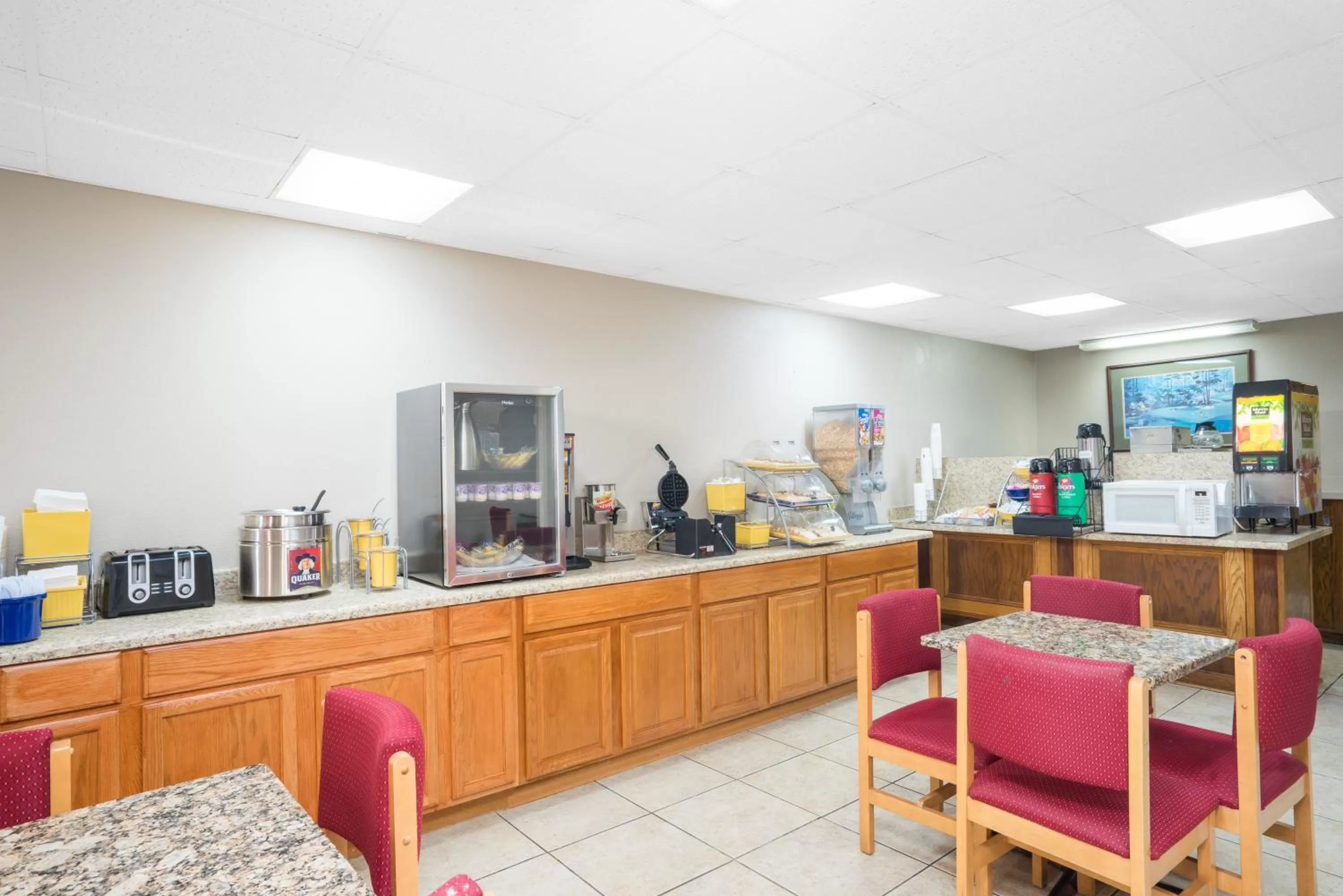 Days Inn by Wyndham Lincolnton