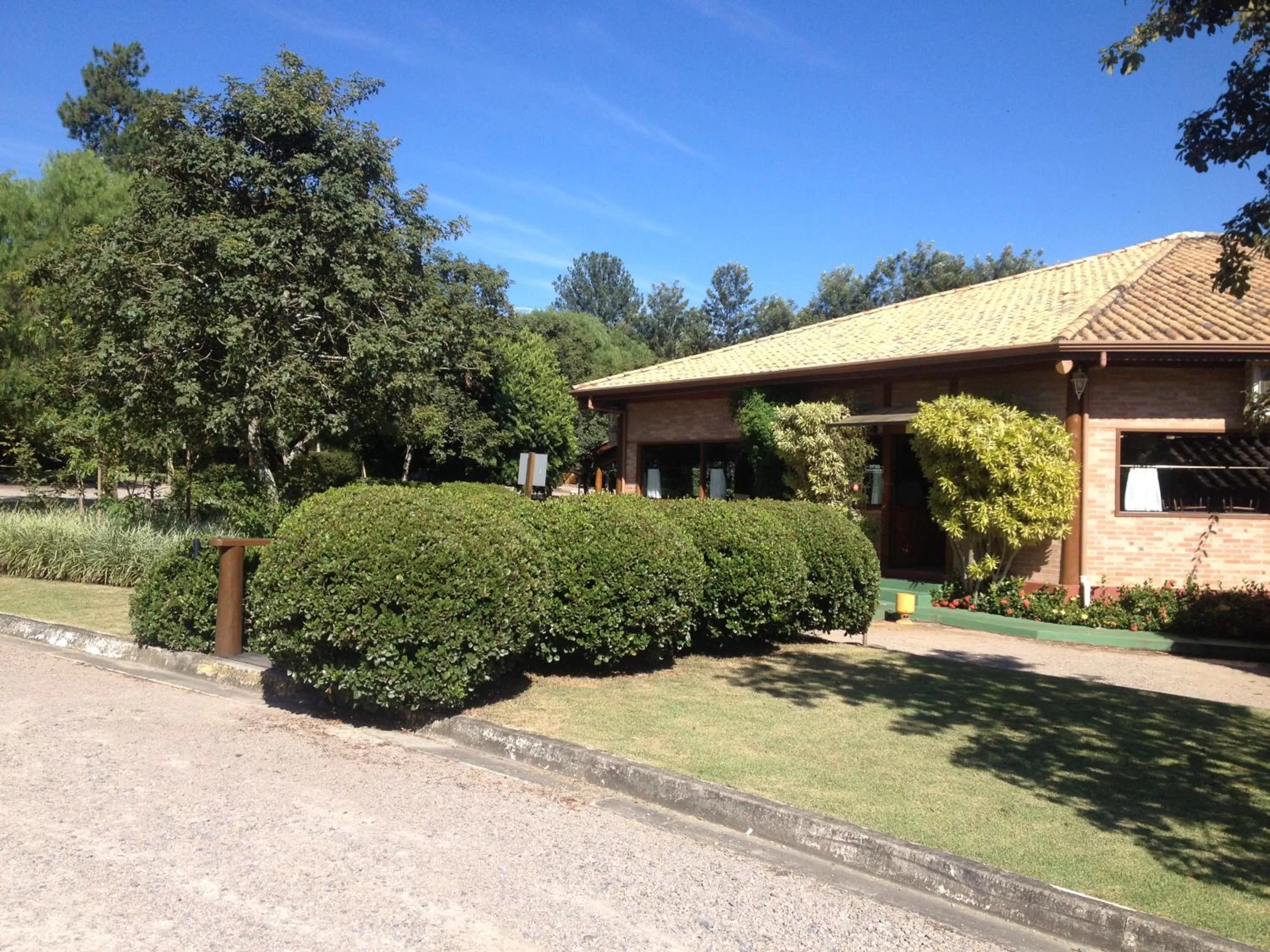 Restaurant/places to eat in Pousada Paiol