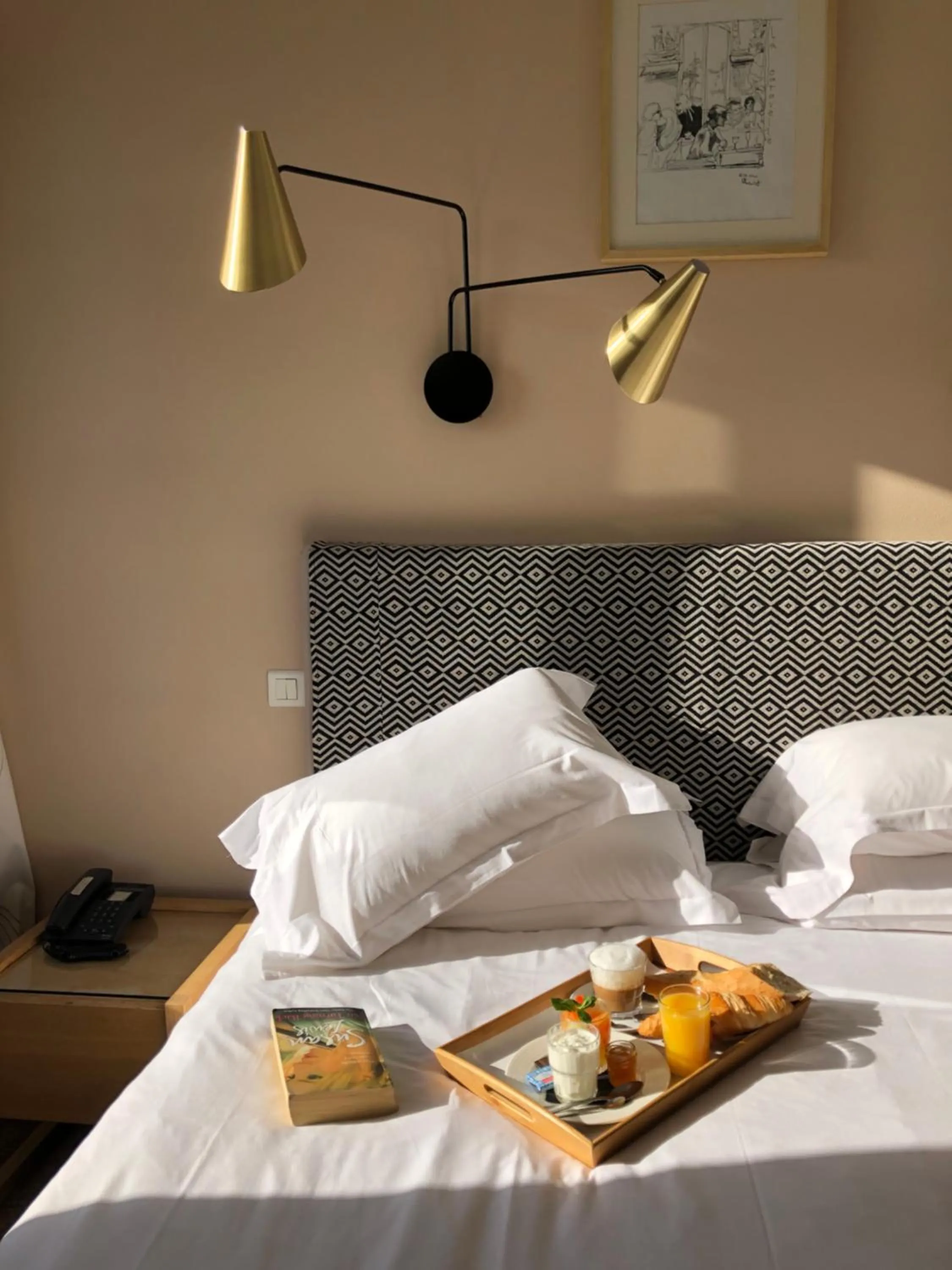 Bed in Hotel Belle-Vue Vieux-Port