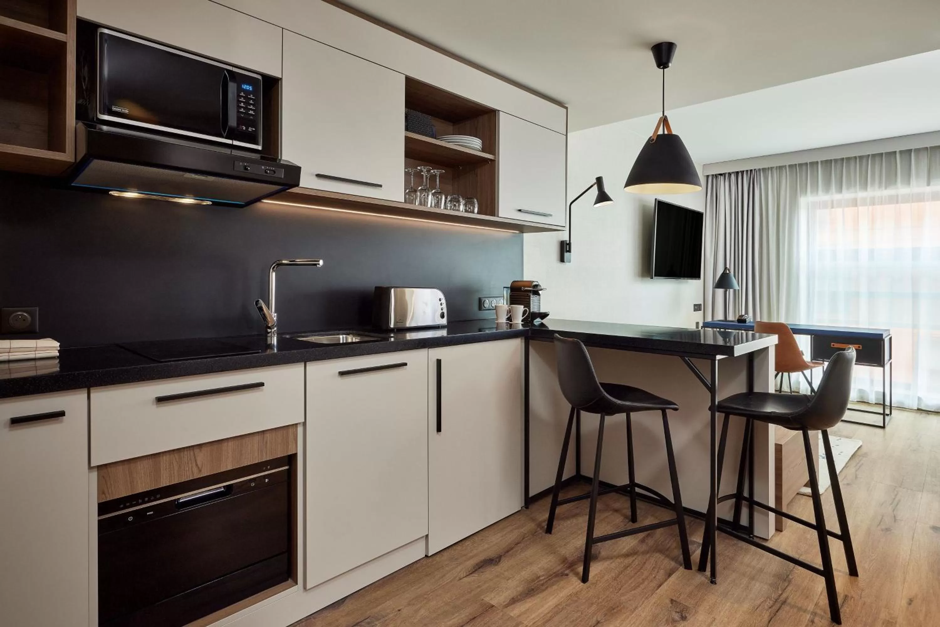 Kitchen or kitchenette in Residence Inn by Marriott Strasbourg