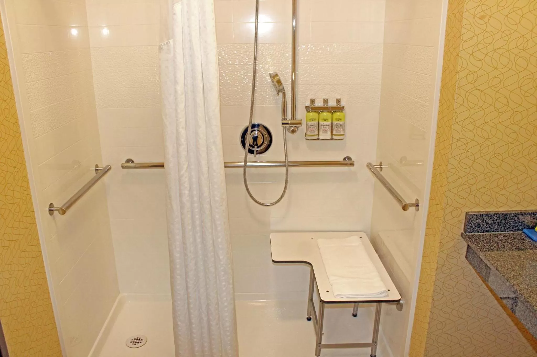 Photo of the whole room in Holiday Inn Express & Suites Bakersfield Airport by IHG