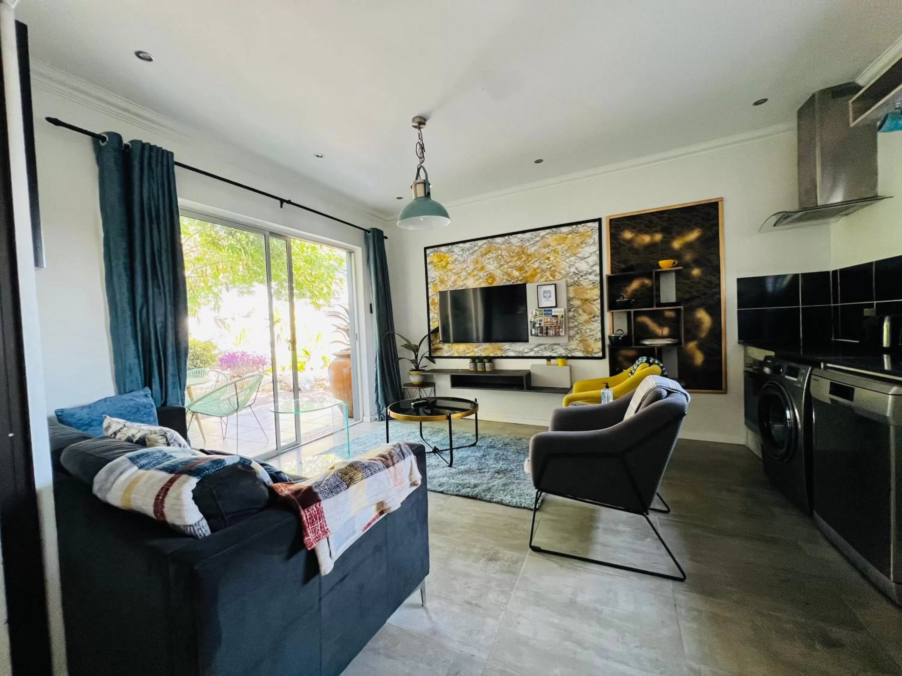 Seating Area in 24 On Basil Inventive suites