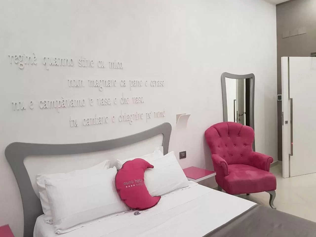 Photo of the whole room, Bed in Hotel Nunù