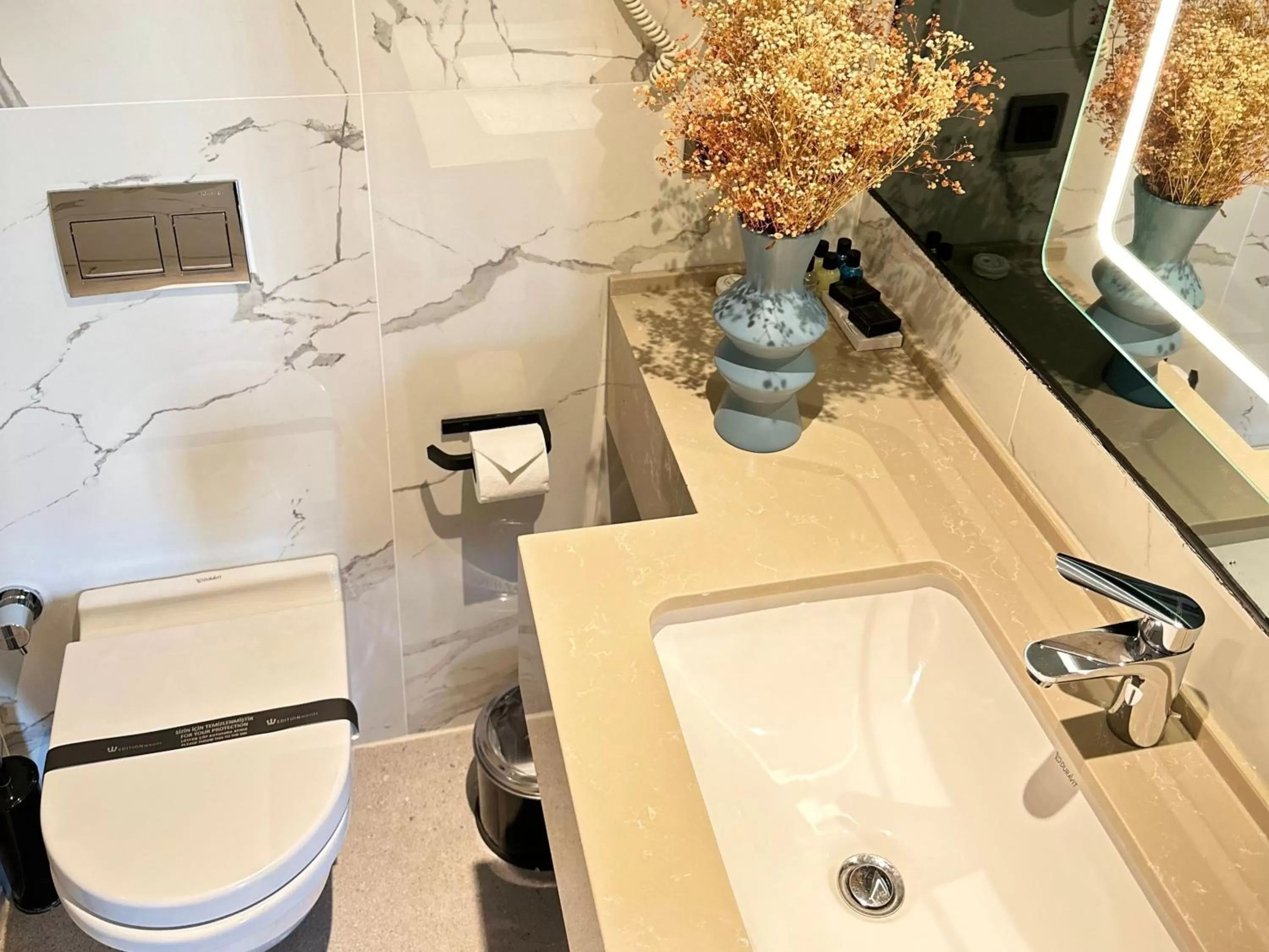 Toilet in Edition Old City Hotel