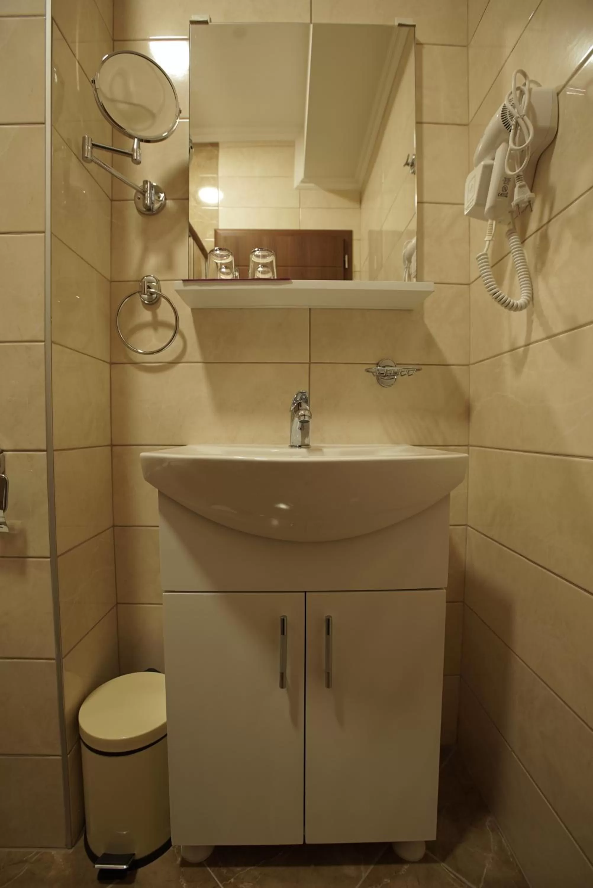 Bathroom in Boulevard Apartments