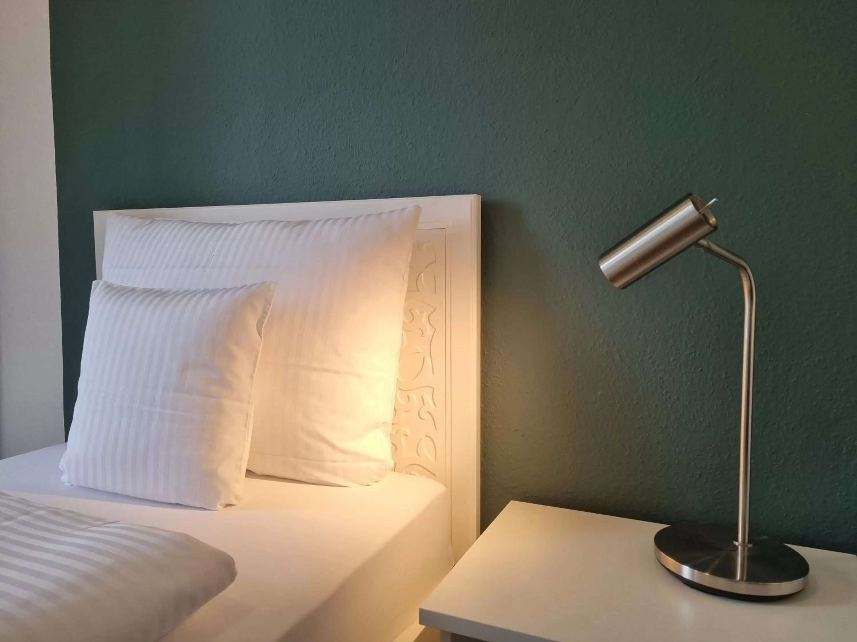 Decorative detail, Bed in Parkhotel Am Schwanenteich