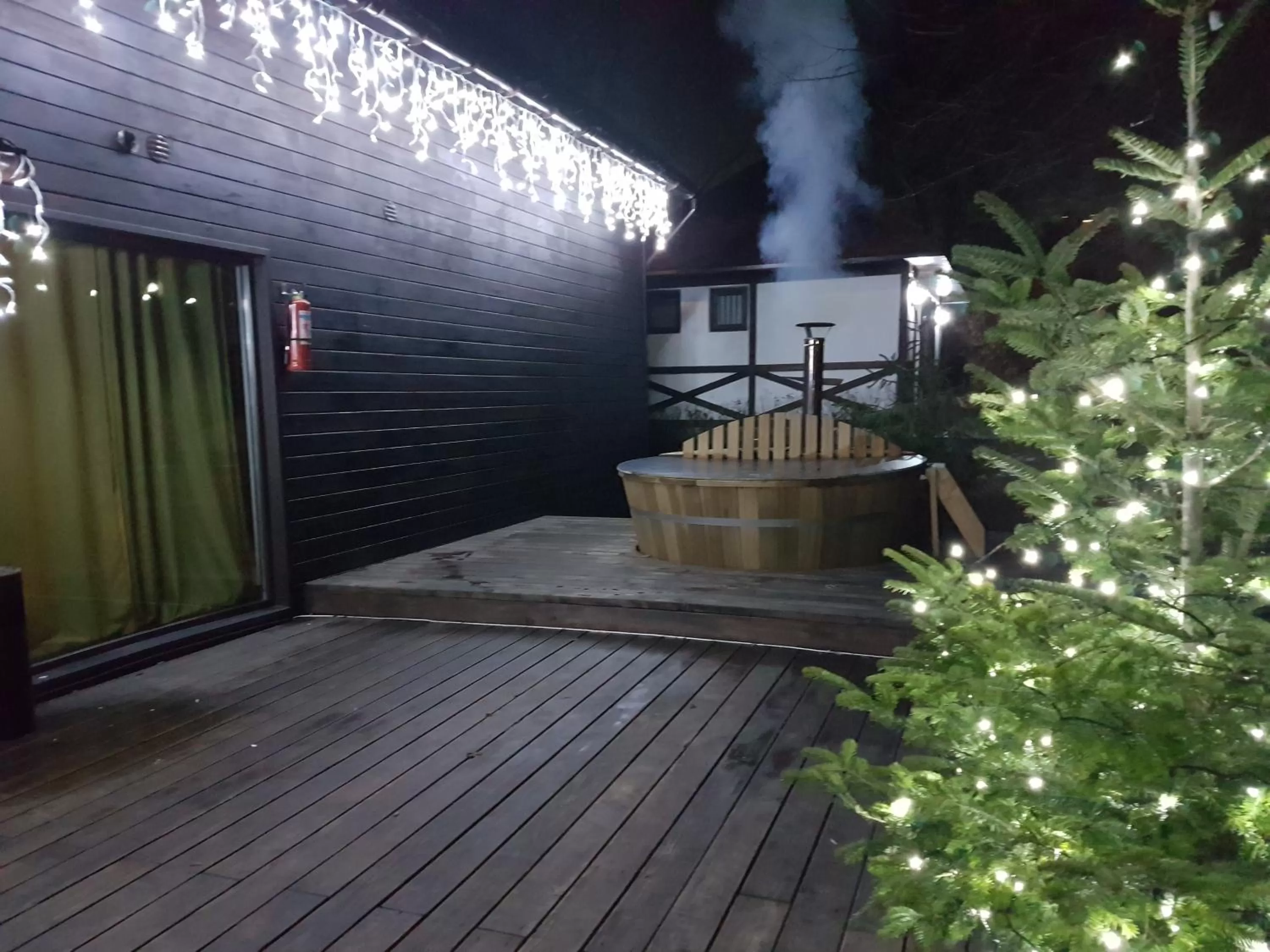 Tree House Relax Park