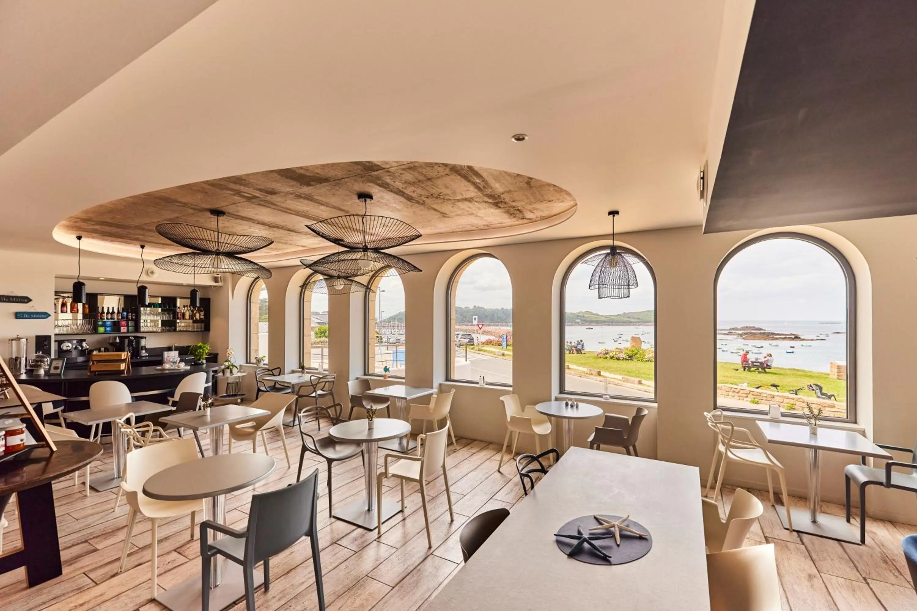 Seating area in Pavillon de la plage
