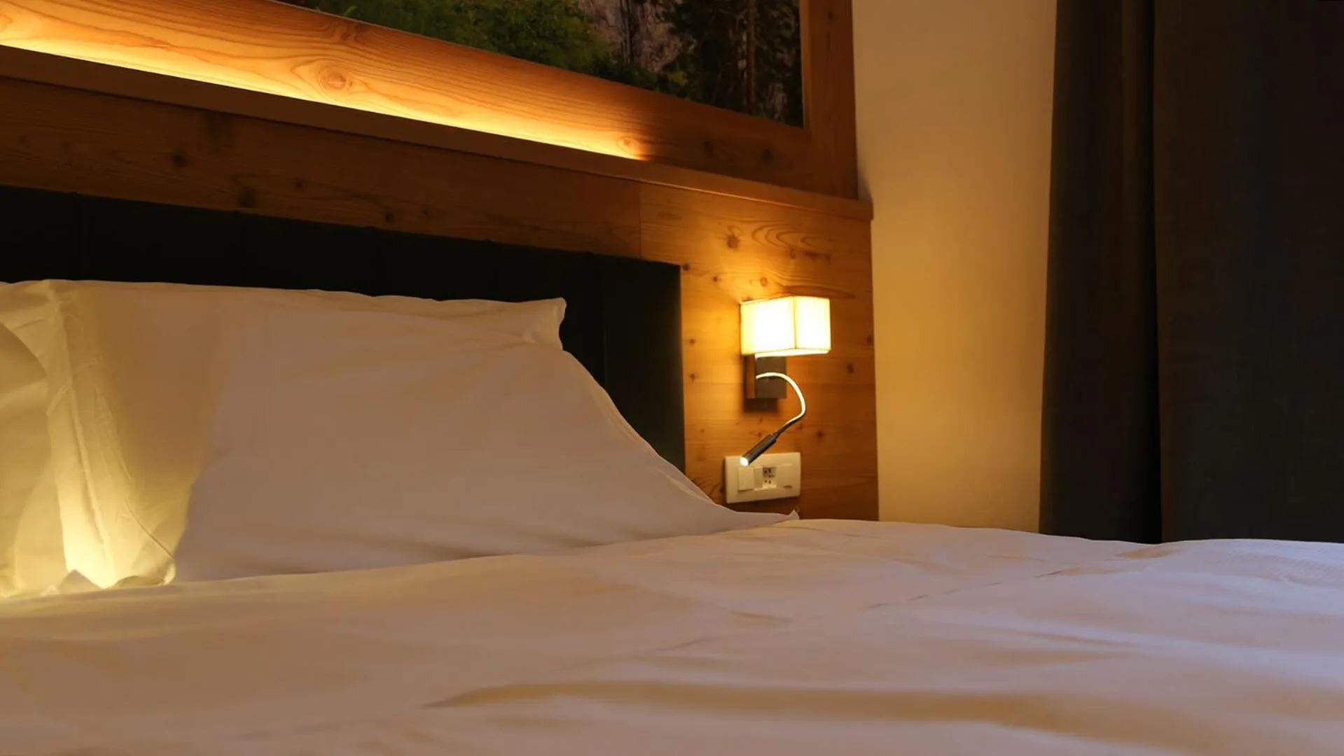 Bed in Dada Mountain Hotel