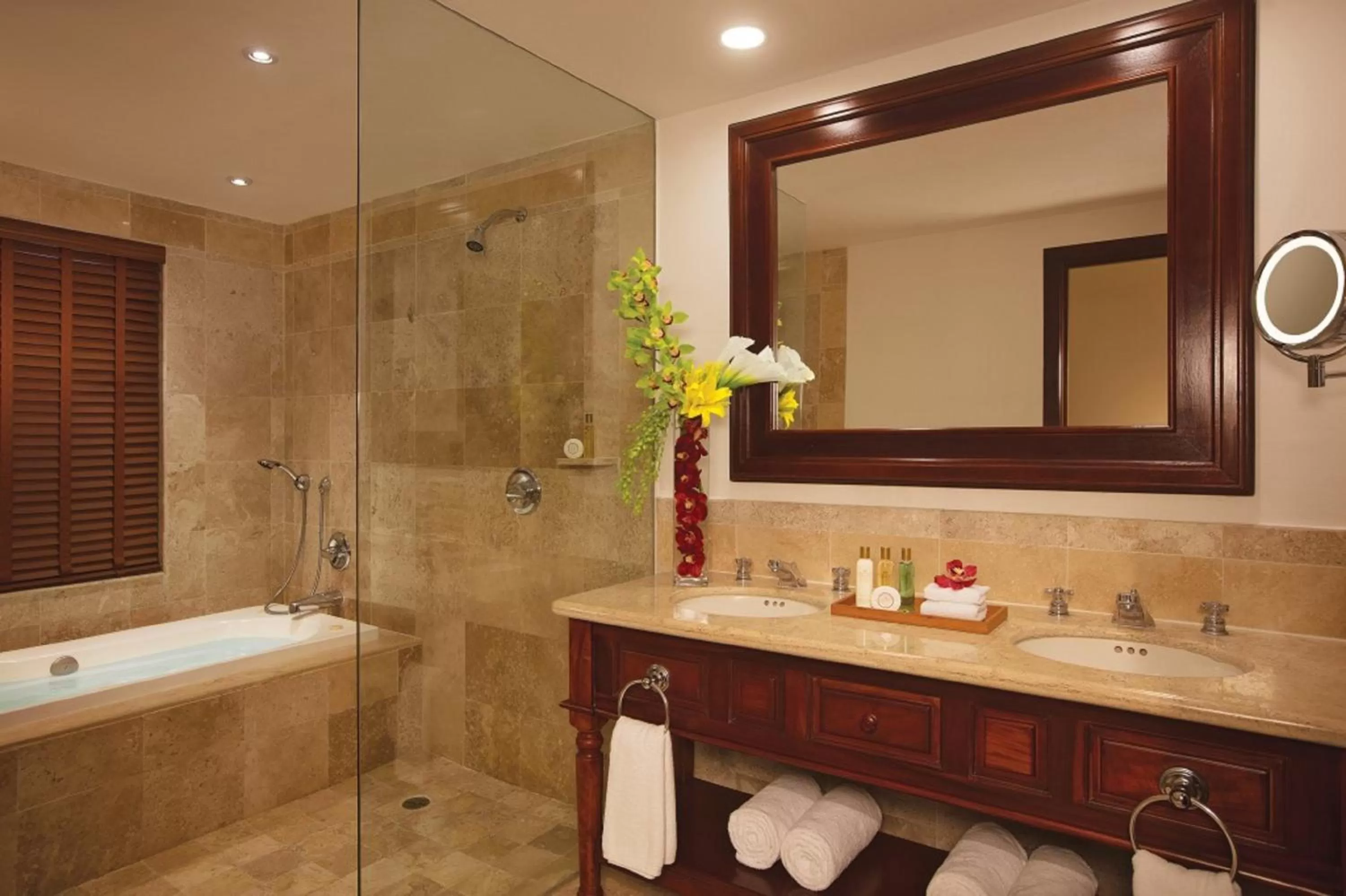 Toilet in Dreams Tulum Resort & Spa