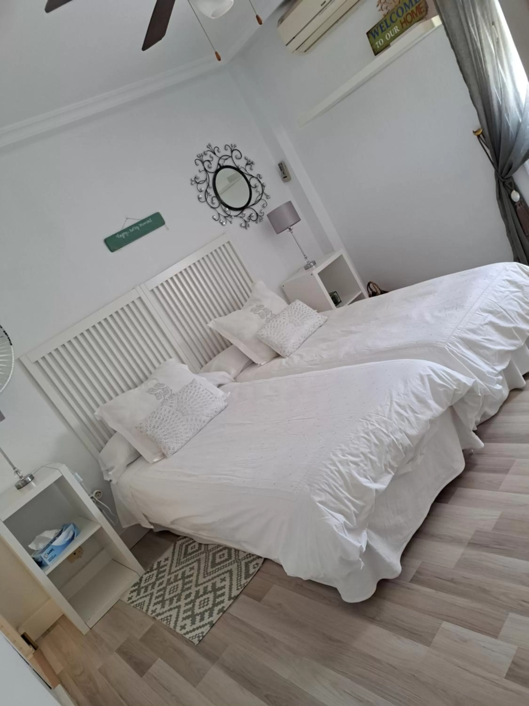 Photo of the whole room, Bed in Apartamentos Flamenco B&B