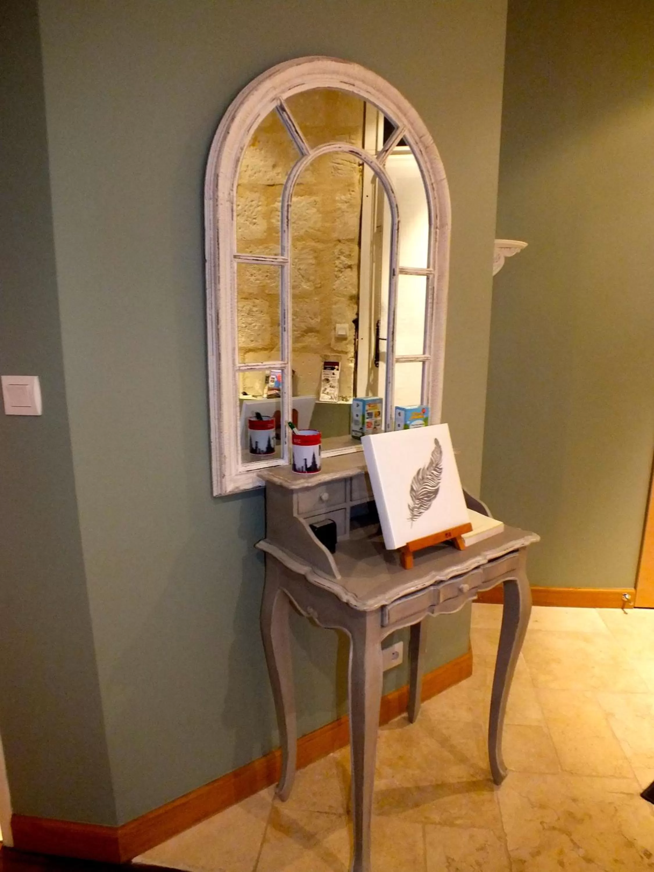 Lobby or reception in A la Fleur de Lys