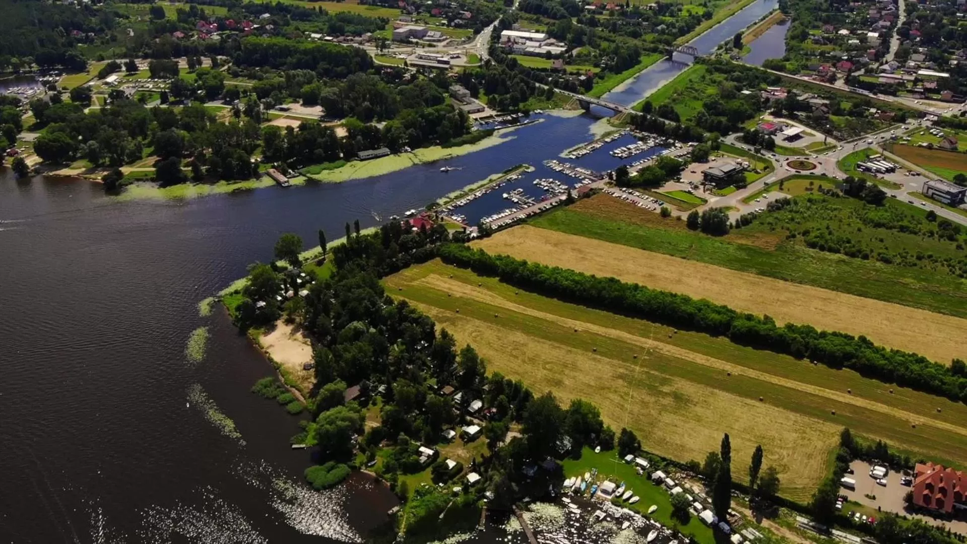 Spring in HOTEL CICHA WODA NIEPORĘT