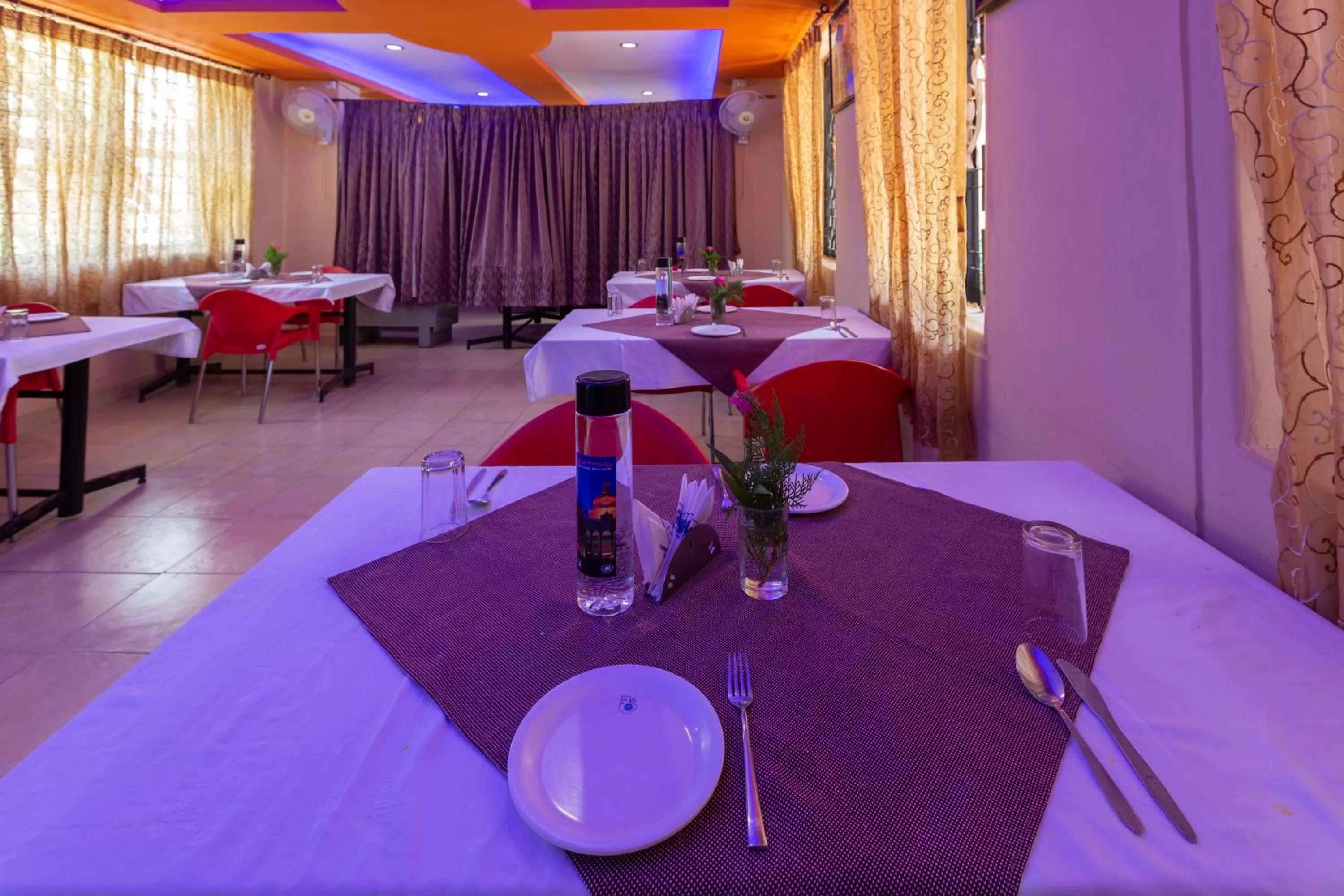 Restaurant/Places to Eat in KSTDC Hotel Mayura Vijayanagara TB Dam