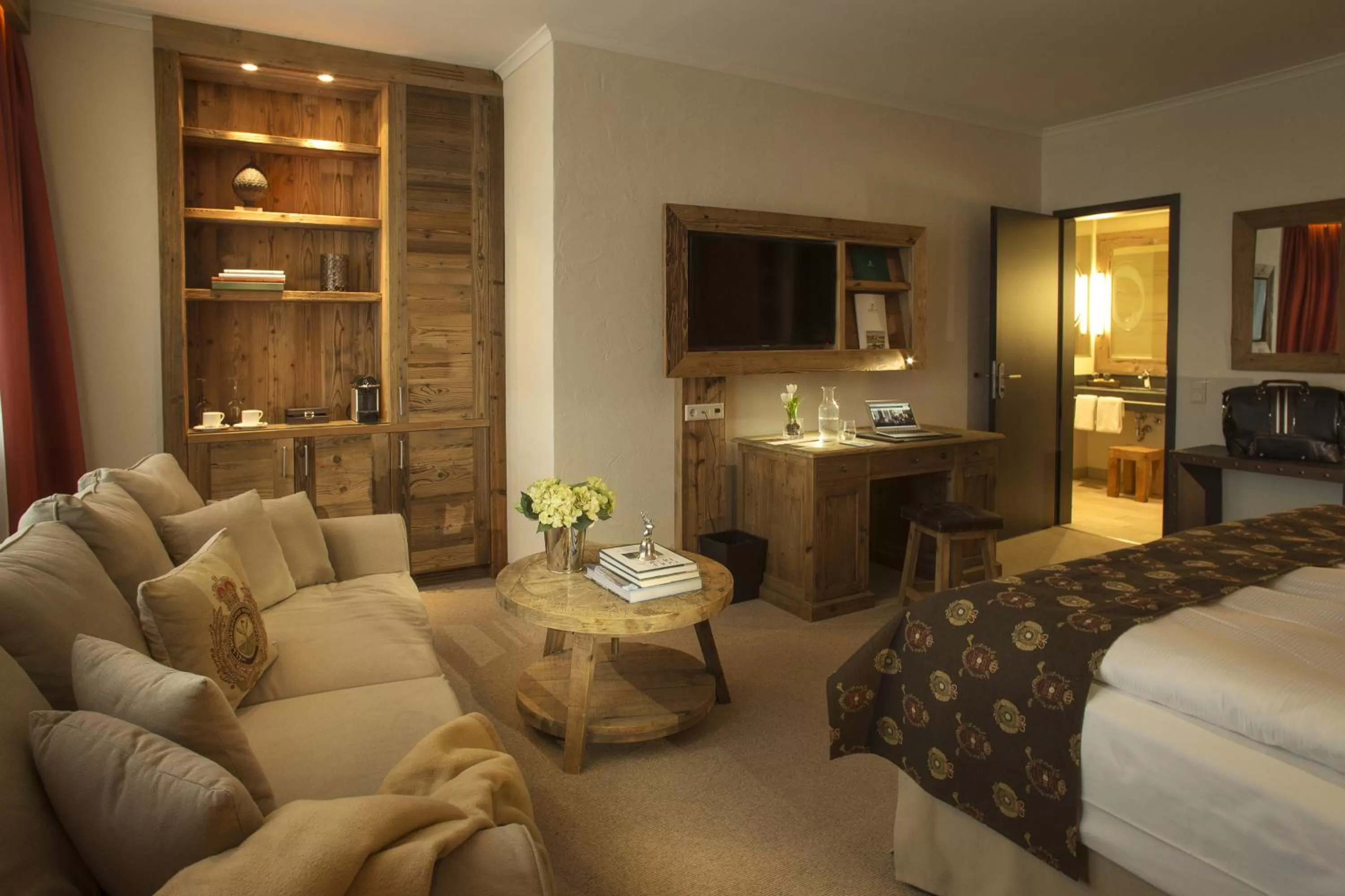 Photo of the whole room, Seating Area in Spa & GolfResort Weimarer Land