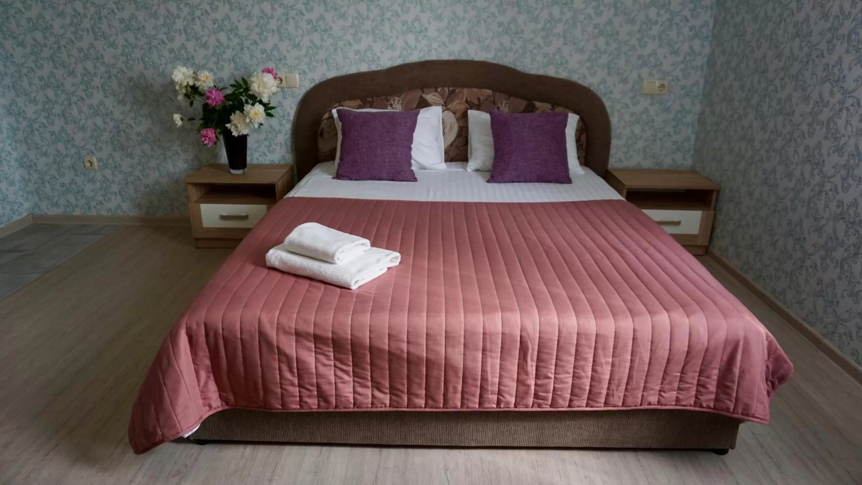 Bed in Zhuliany City Hotel