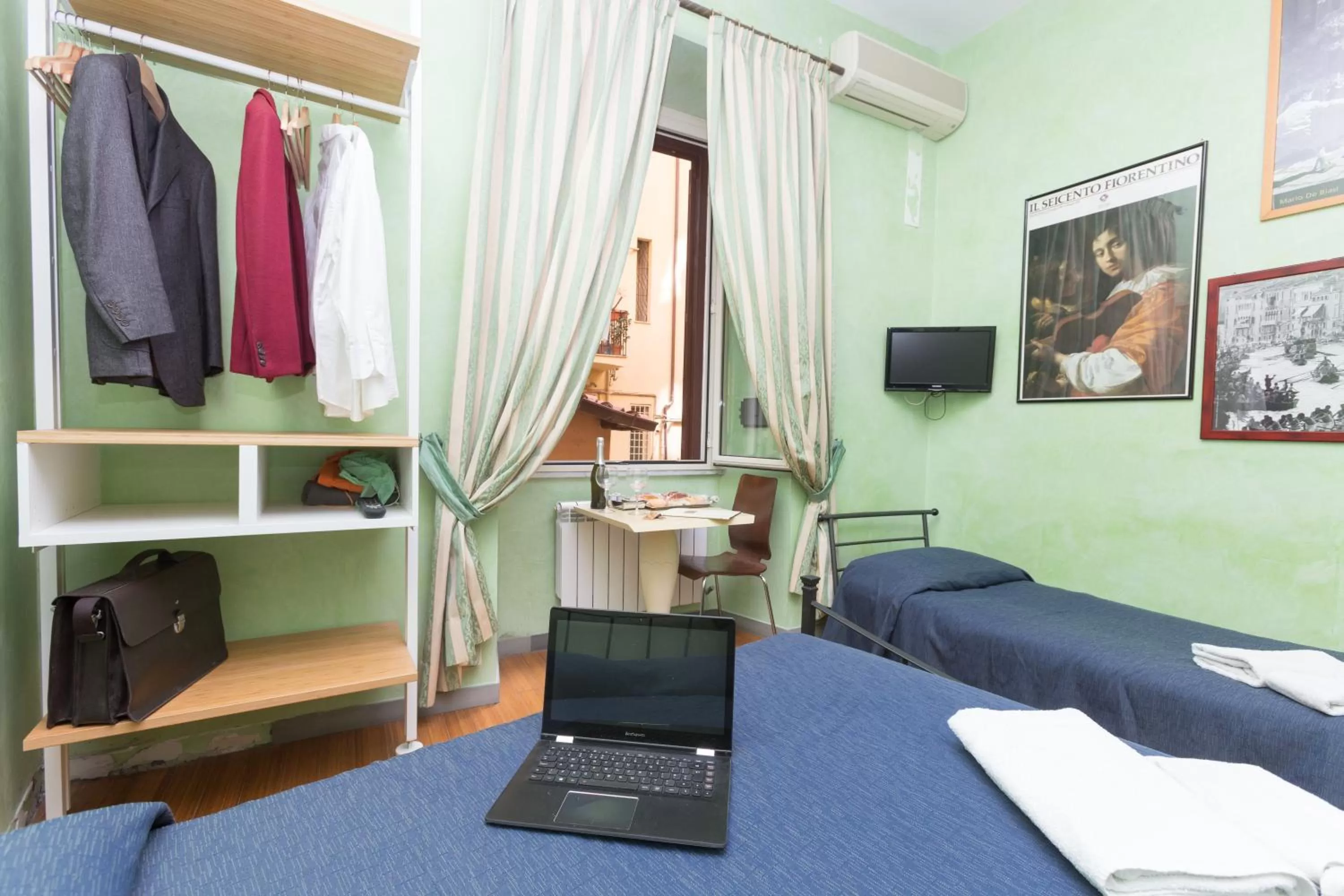 Bed in DomusAmor Colosseo