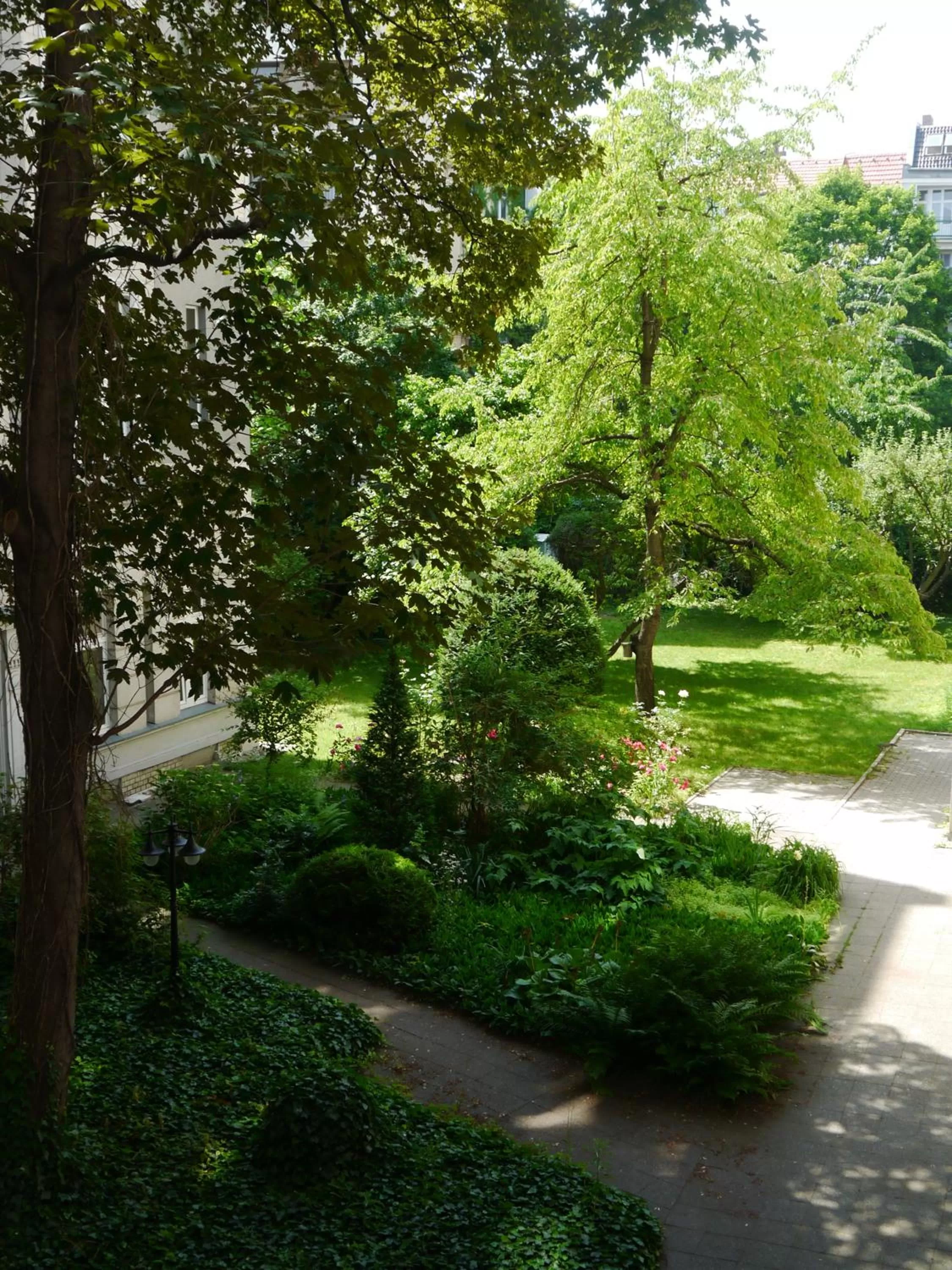 Garden in Hotel Astrid am Kurfürstendamm