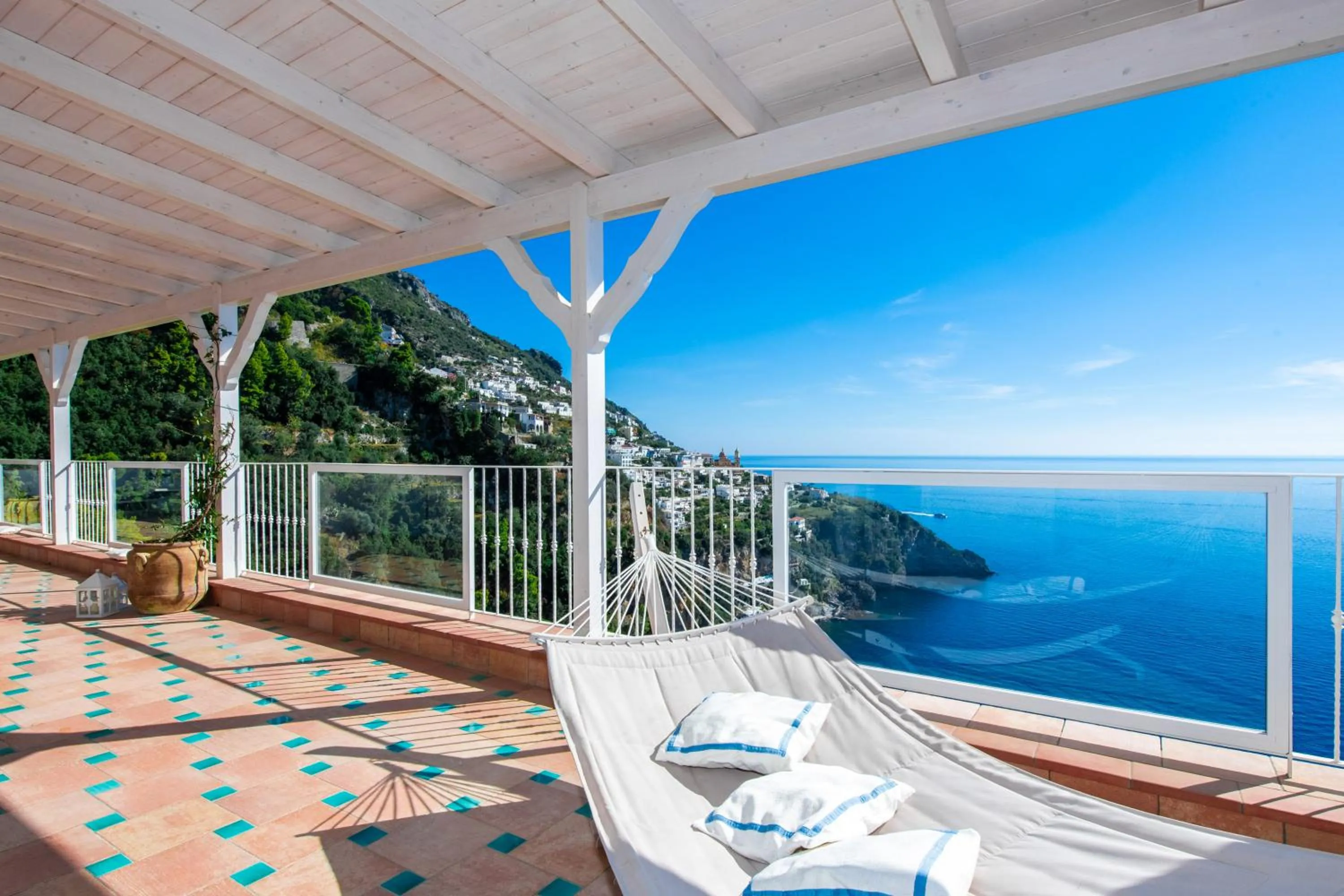 Patio in Grand Hotel Tritone
