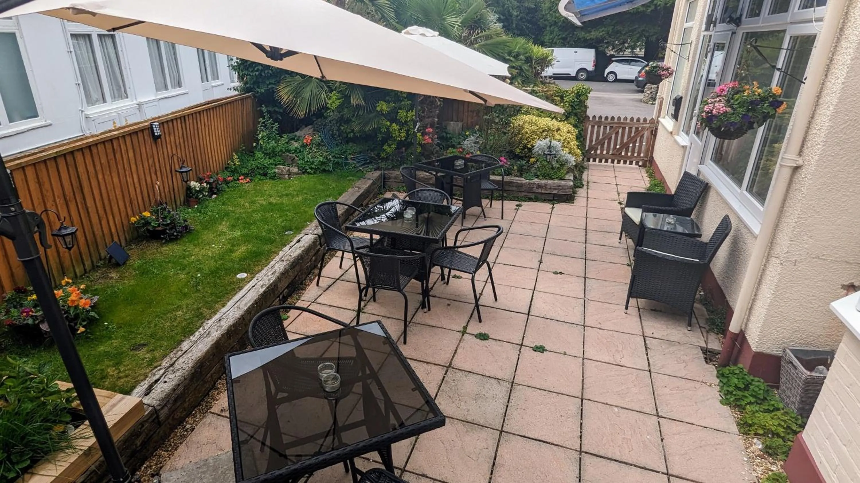 Garden in Cecil Court Hotel