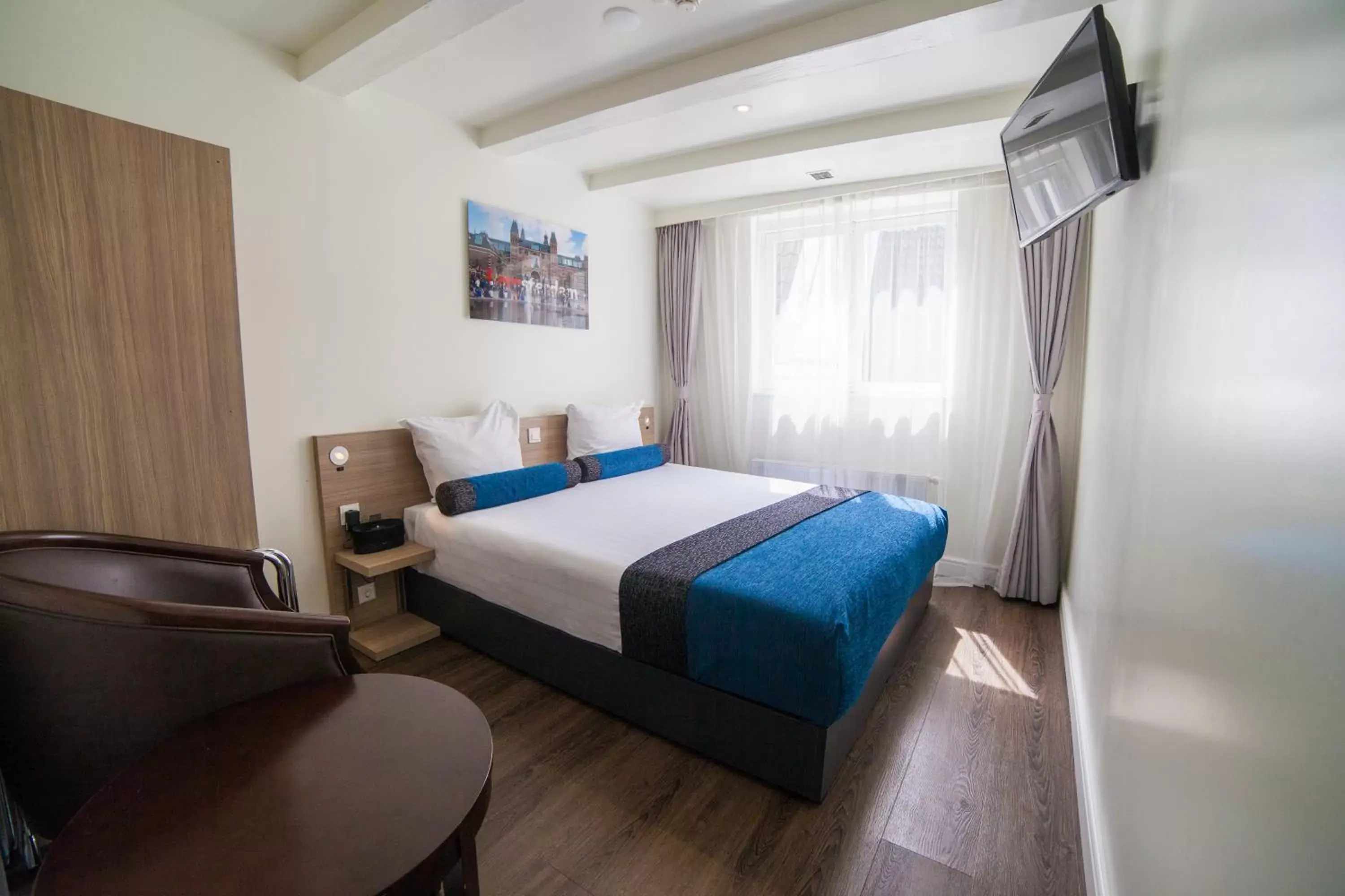 Standard Double Room in Hotel Library Amsterdam Standard Double Room in Hotel Library Amsterdam