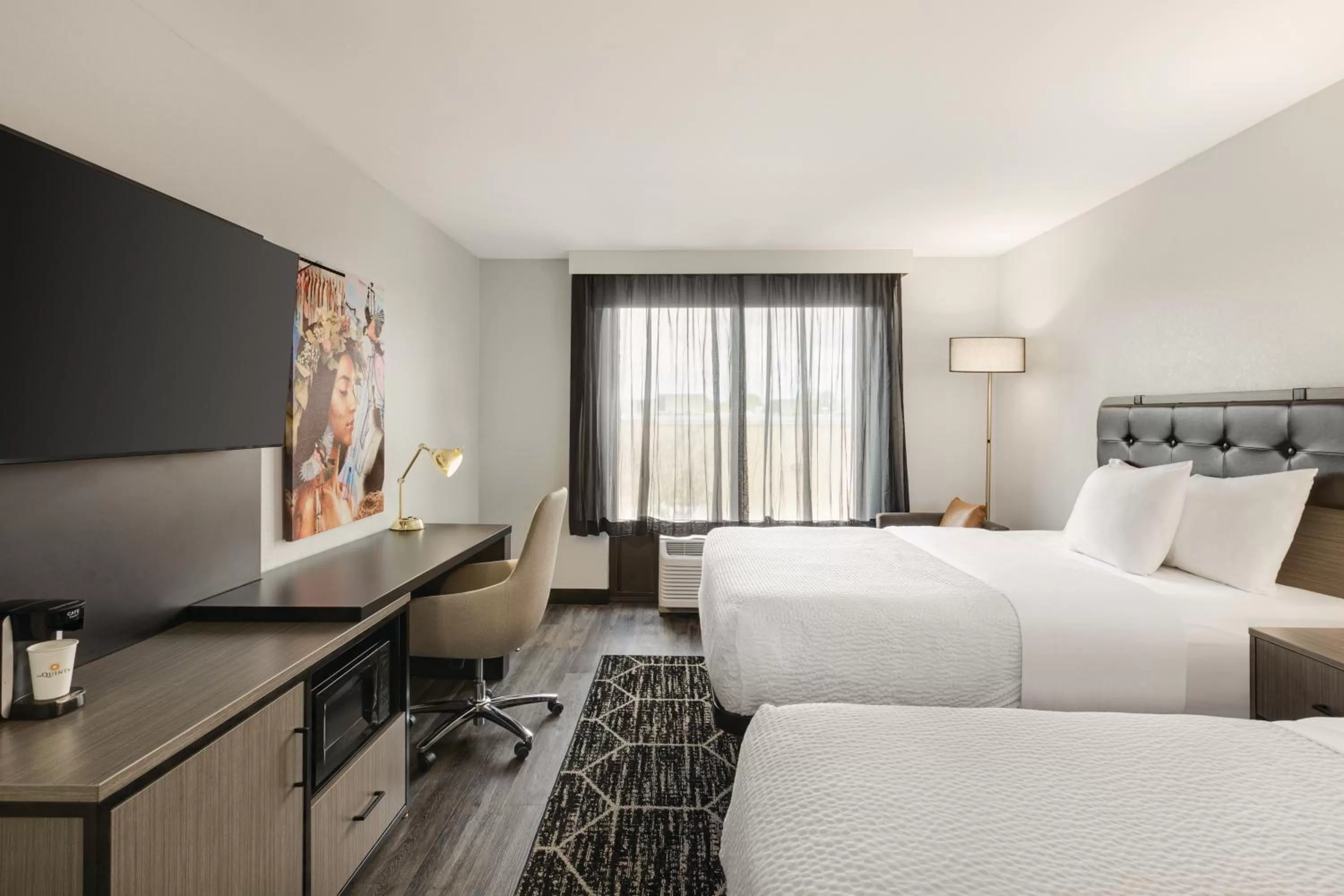 Photo of the whole room, Bed in La Quinta inn & suites by Wyndham Dothan