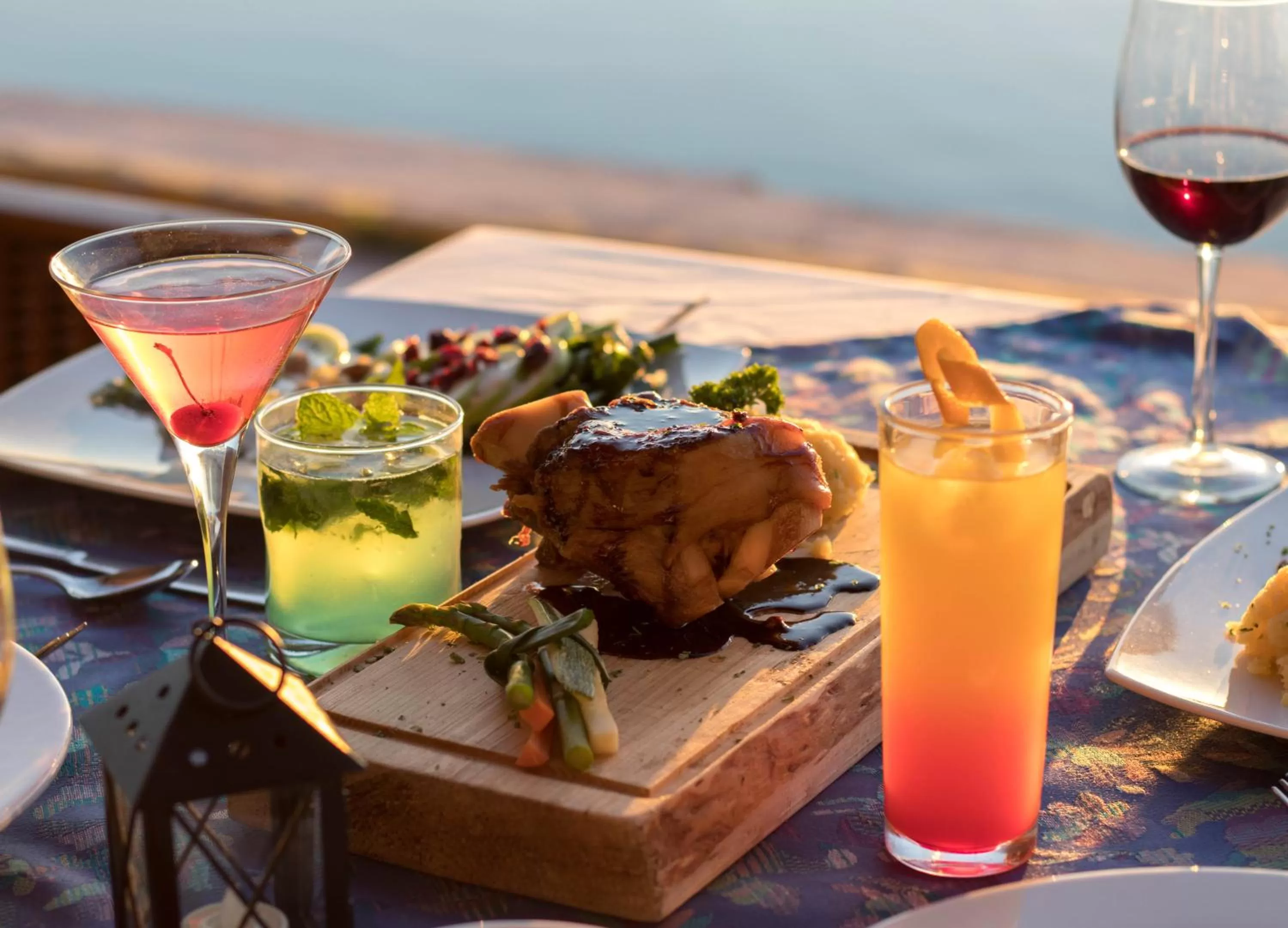 Restaurant/places to eat in The Westmarine Waterfront Hotel