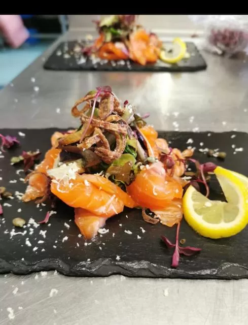 Food in The Compasses Inn