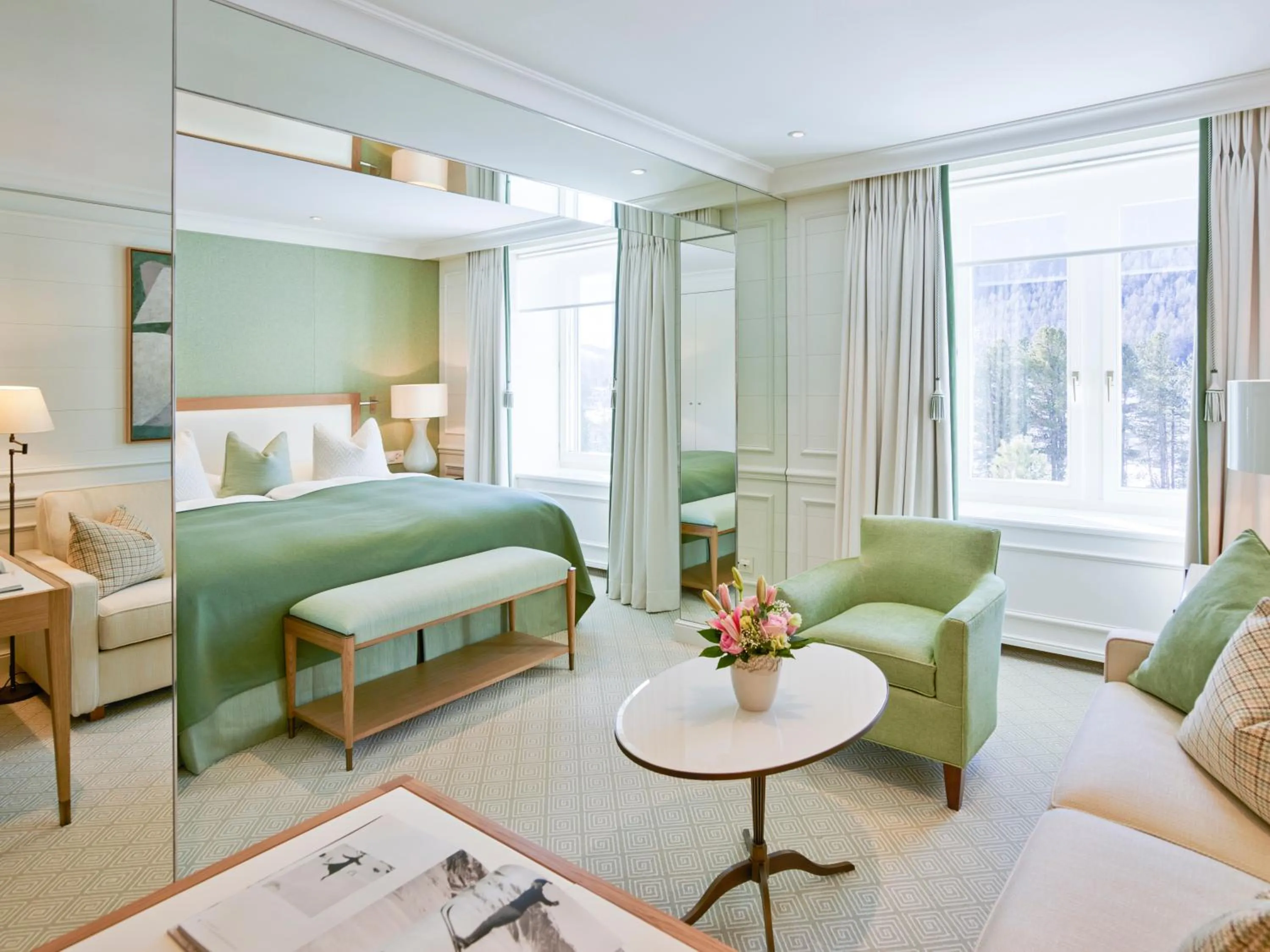 Seating area, Bed in Grand Hotel Kronenhof