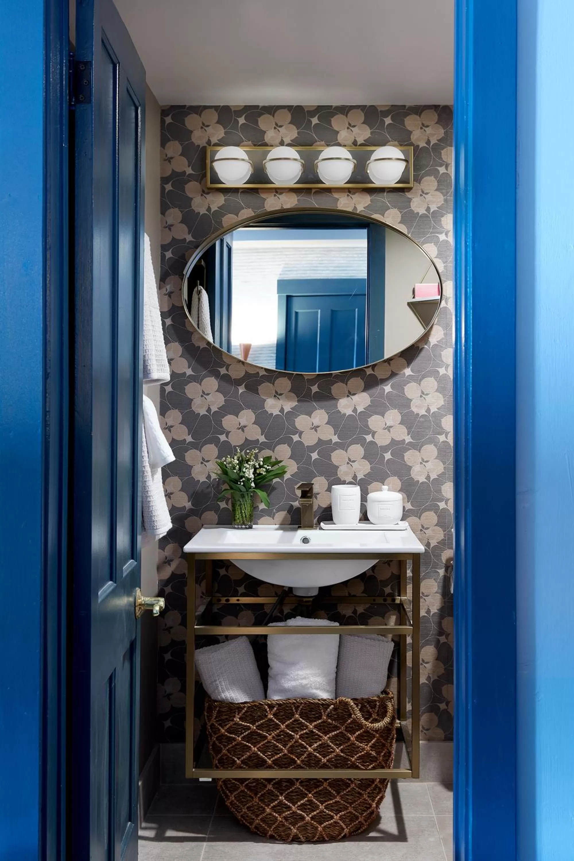 Bathroom in The Cornell Inn, Lenox & The Berkshires