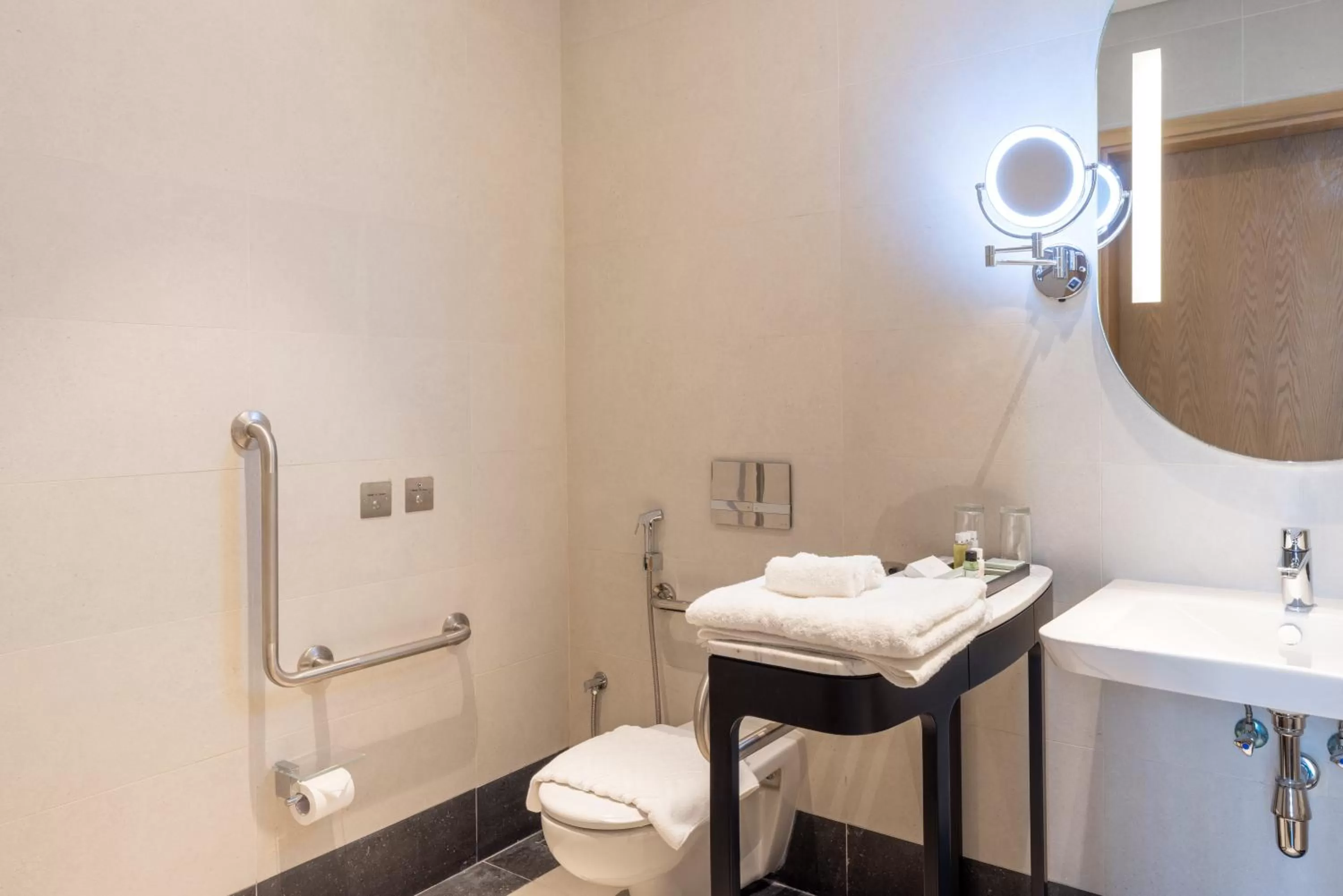 Bathroom in Embassy Suites By Hilton Doha Old Town