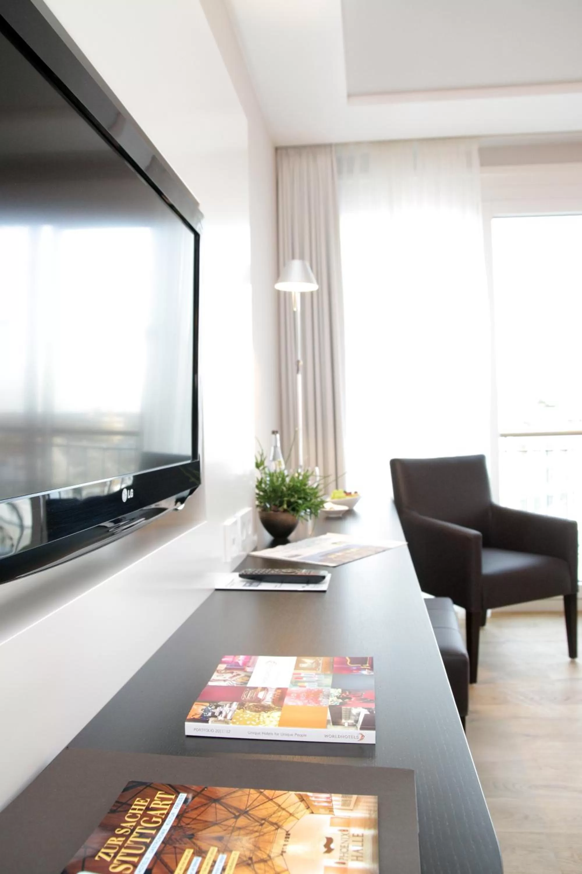 TV and multimedia in Parkhotel Stuttgart Messe-Airport