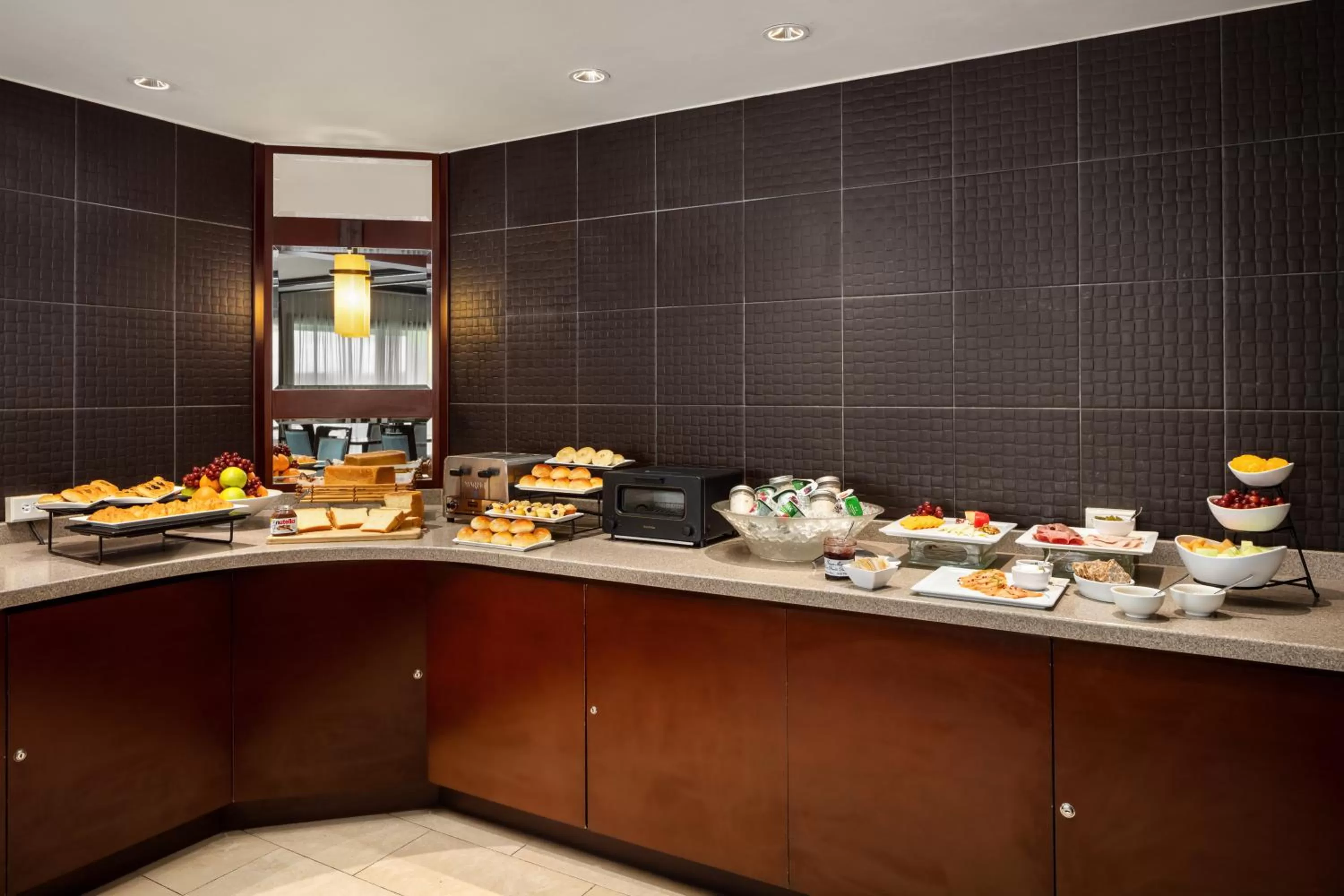 Food and drinks in RIHGA Royal Laguna Guam Resort